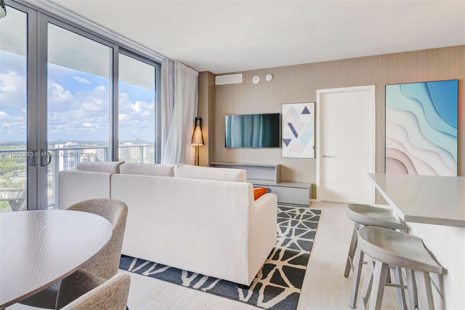 Welcome to Hyde Beach House 2106
An apartment in unique conditions in the building.
Completely impeccable with one bedroom and 1.5 bathrooms.
Washer and dryer inside the apartment, central air conditioning.
Sleeps up to 4 people with 1 king bed and 1 full sofa bed.
Modern kitchen with a beautiful island and dining table which makes the environment warm and refreshing.
The view from 2106 is a special view to the intracoastal and all the city as the 21st floor offers just the right height.
Temporary rentals are allowed 100% without any type of restriction.
We look forward to seeing you soon! It's time to make your investment receive a good annual percentage of profit.
Managed by Miami Dreams Rentals.