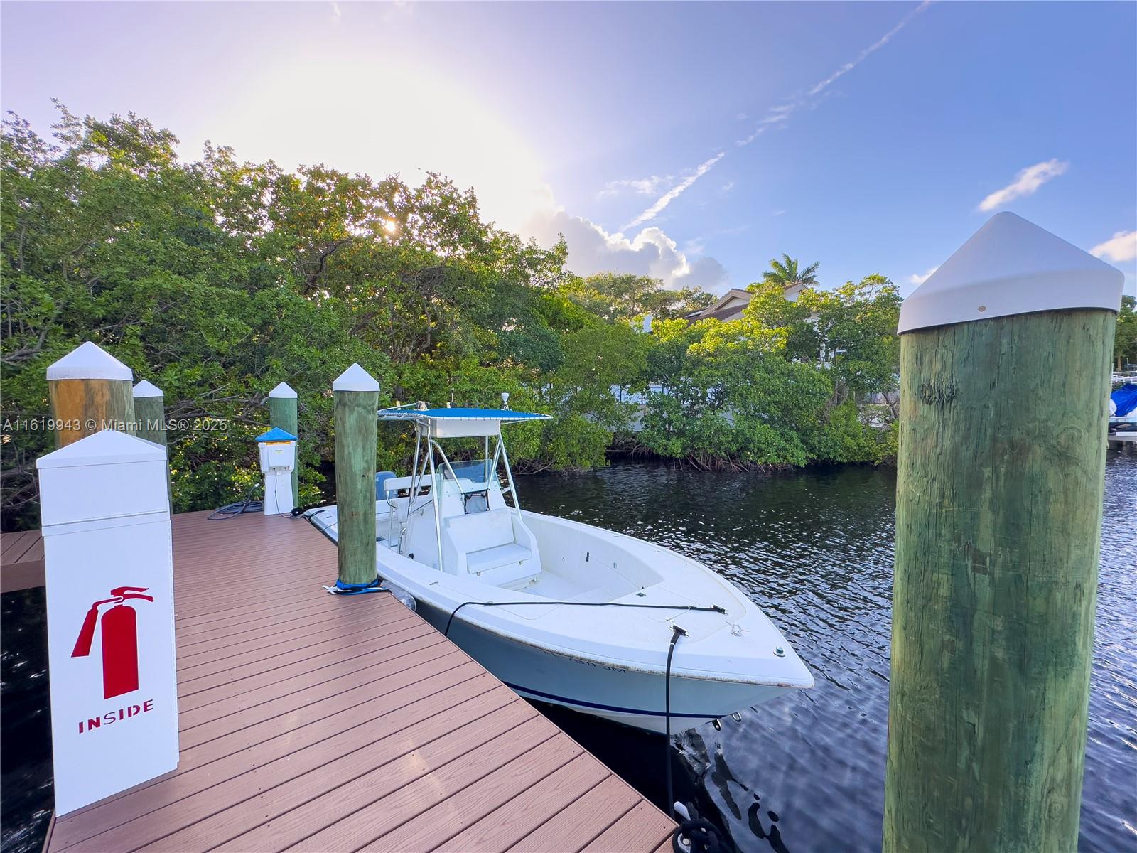 HAMMOCK OAKS HARBOR SEC 2 - Residential