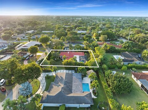 8265 SW 145th St Palmetto Bay FL 33158