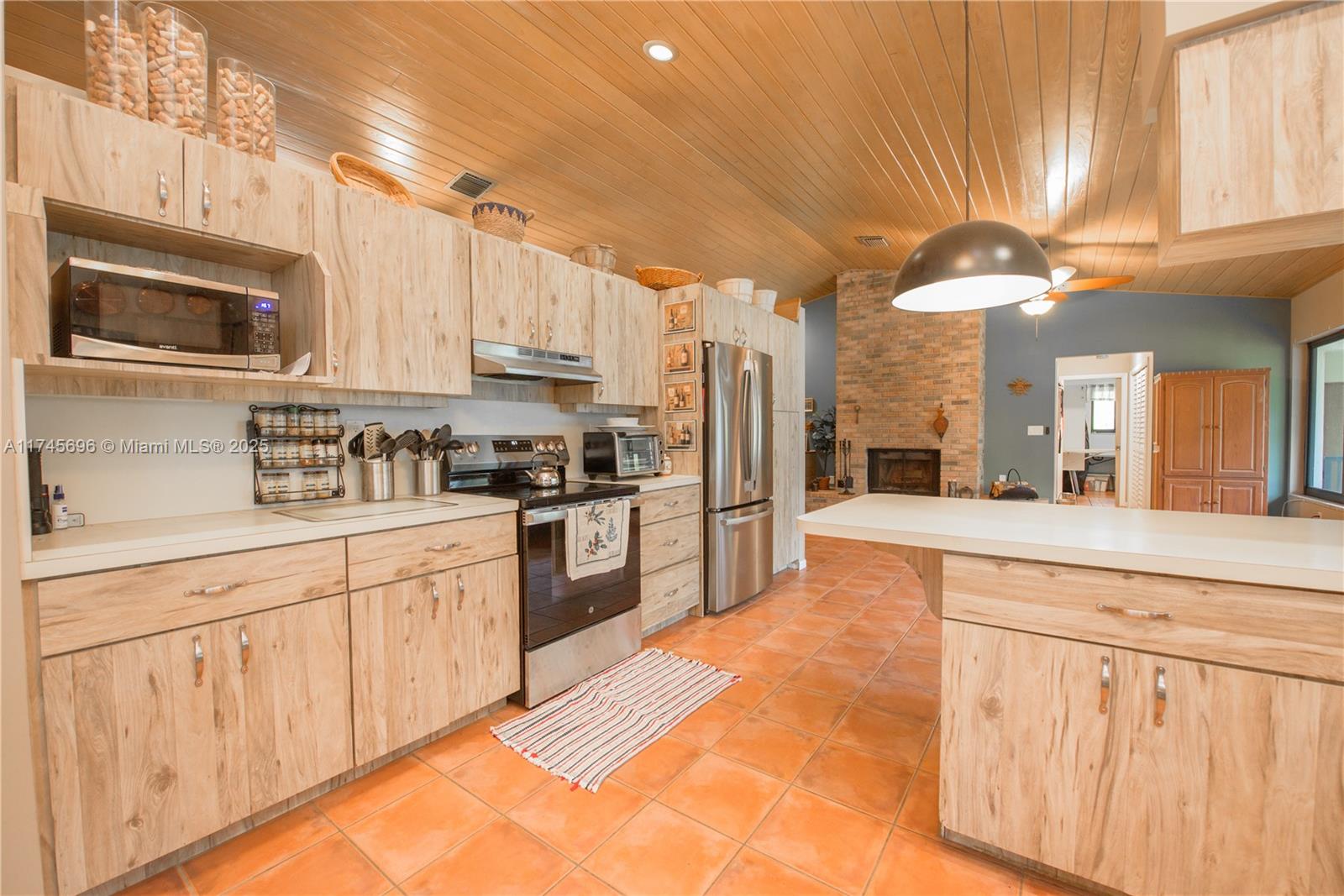 J L WADDY SUB - Residential