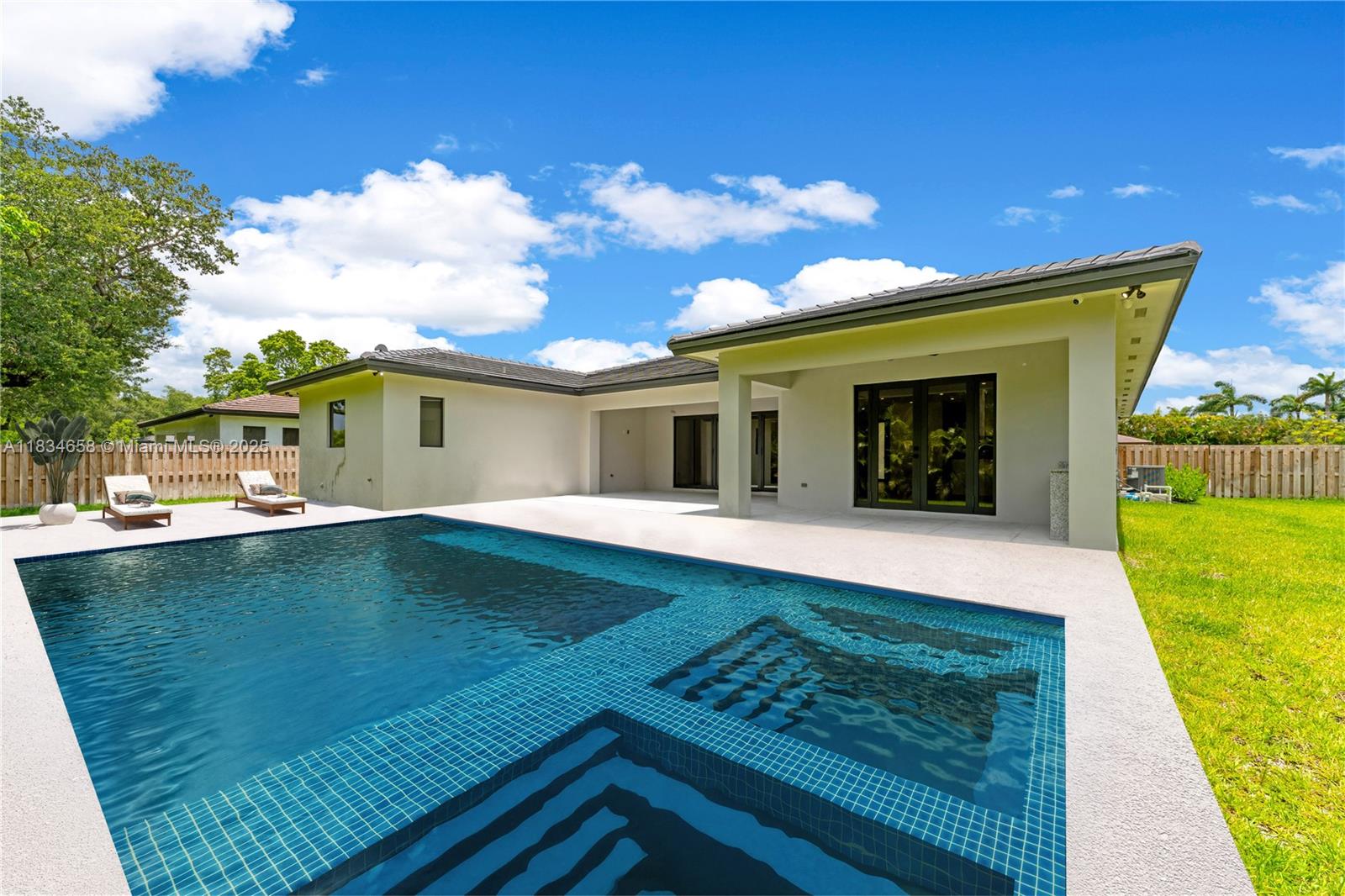 CURBELO AT OLD CUTLER - Residential
