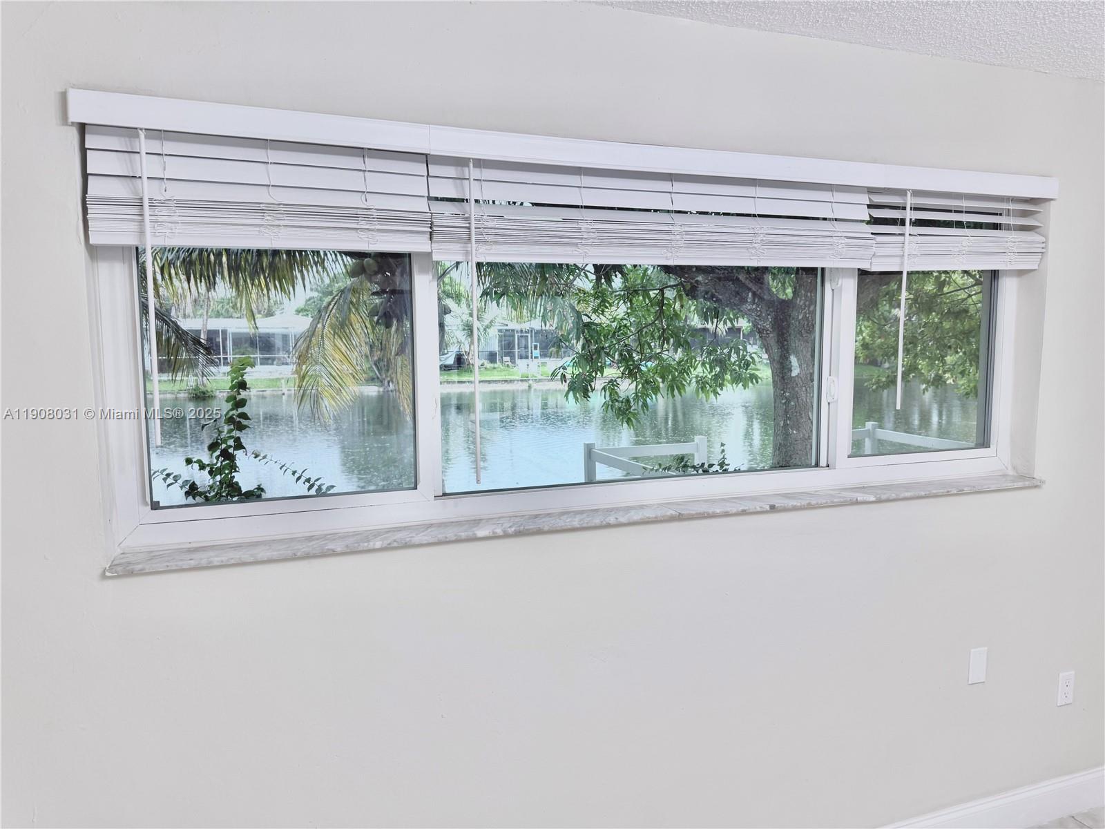 MIRAMAR ISLES SEC 6 - Residential Lease