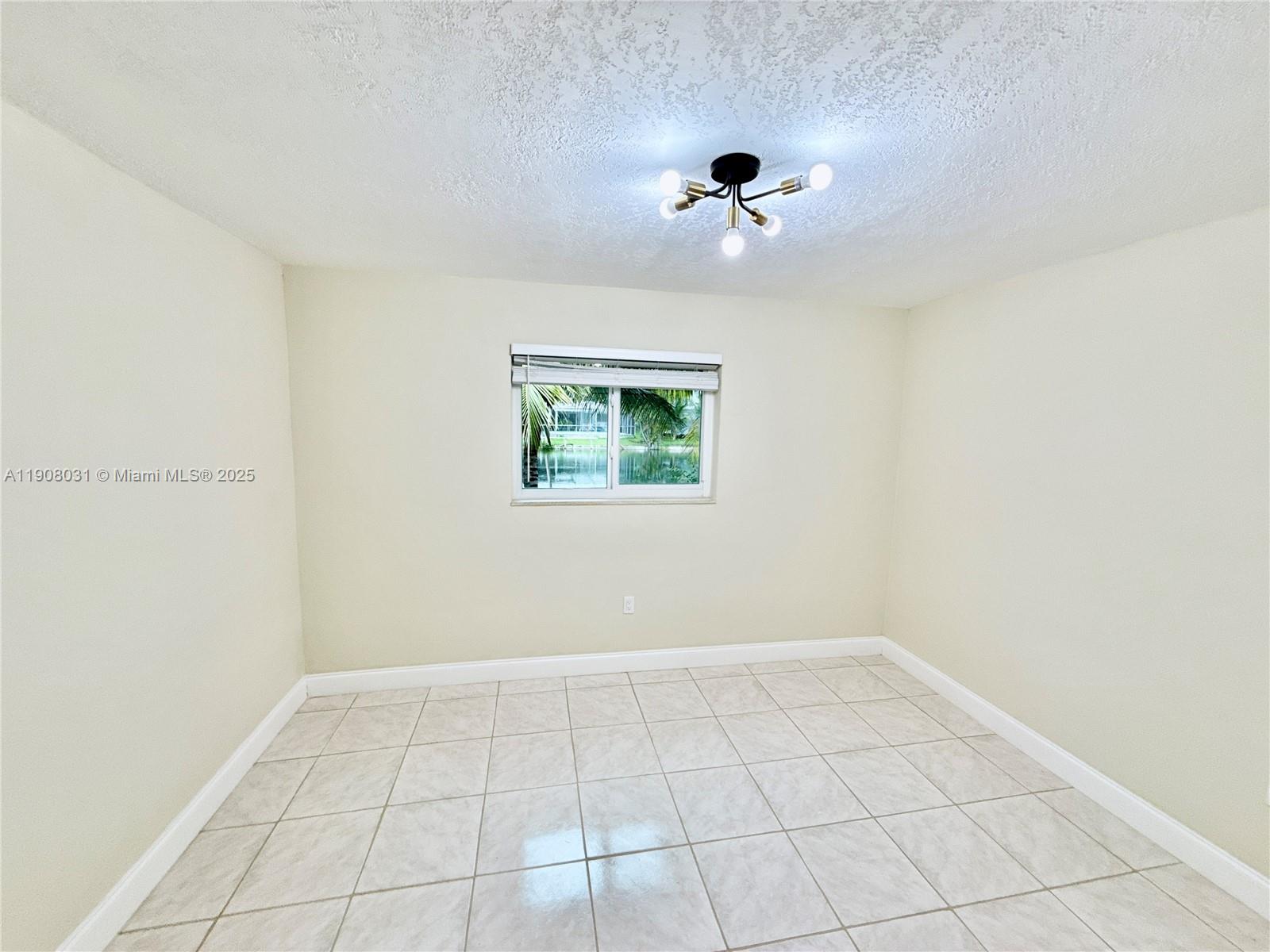 MIRAMAR ISLES SEC 6 - Residential Lease