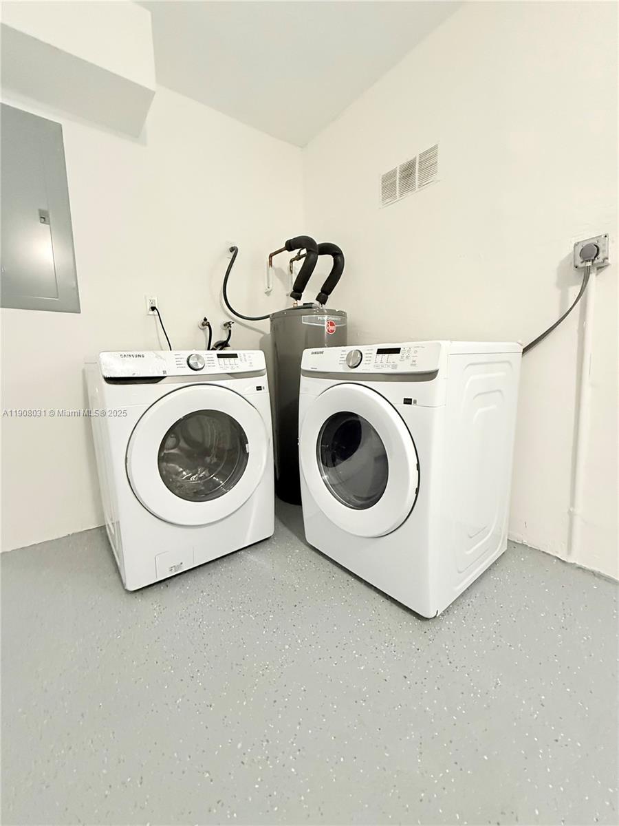 MIRAMAR ISLES SEC 6 - Residential Lease