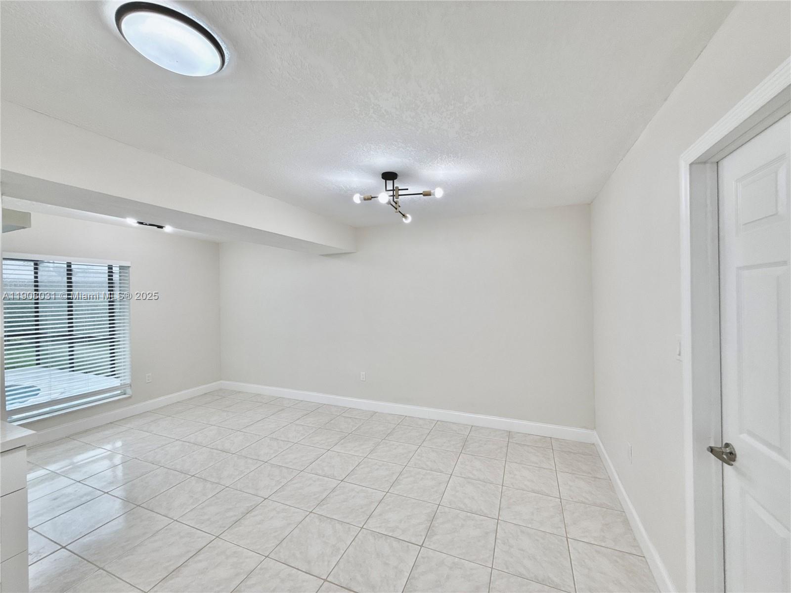 MIRAMAR ISLES SEC 6 - Residential Lease