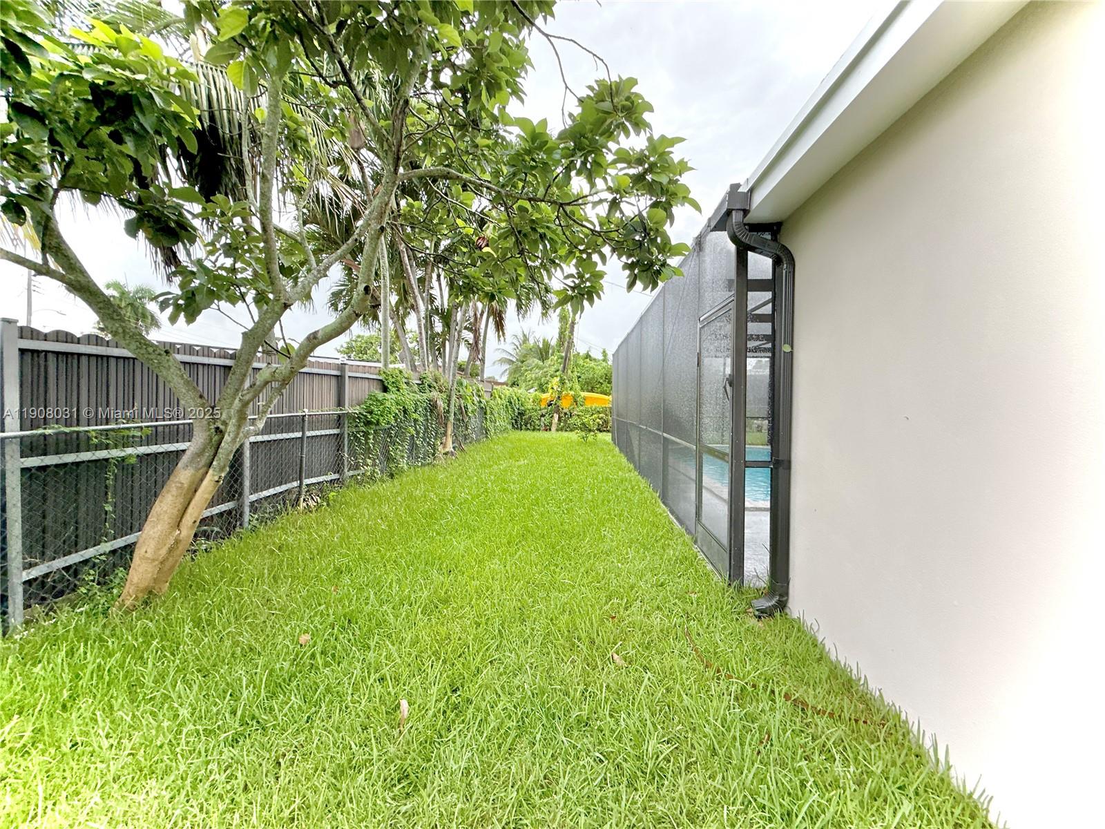 MIRAMAR ISLES SEC 6 - Residential Lease