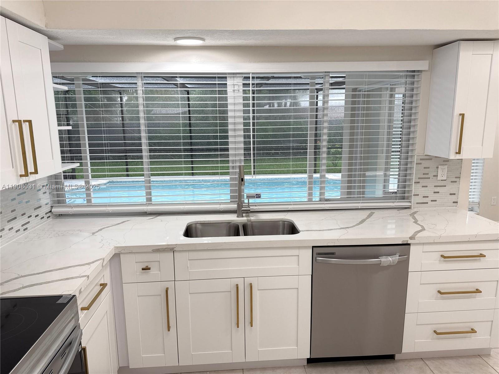 MIRAMAR ISLES SEC 6 - Residential Lease