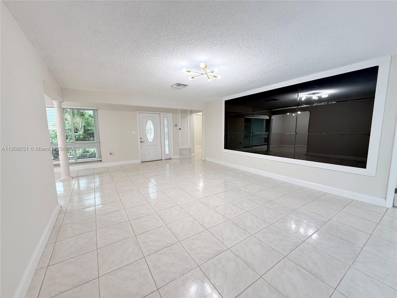 MIRAMAR ISLES SEC 6 - Residential Lease