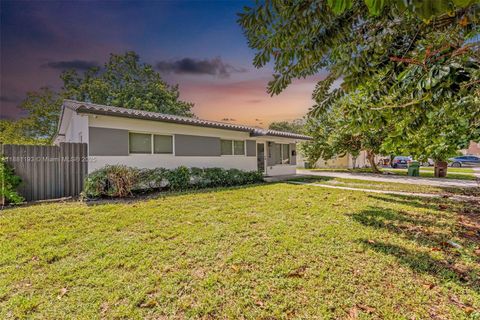 Photo of Hialeah, FL 33014 (MLS # A11881193) Photo of Hialeah, FL 33014 (MLS # A11881193)