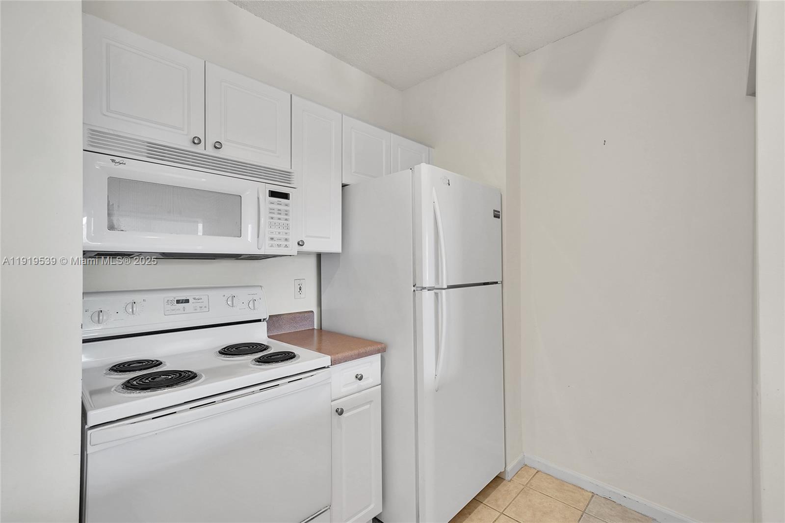 PORTO BELLAGIO CONDO - Residential