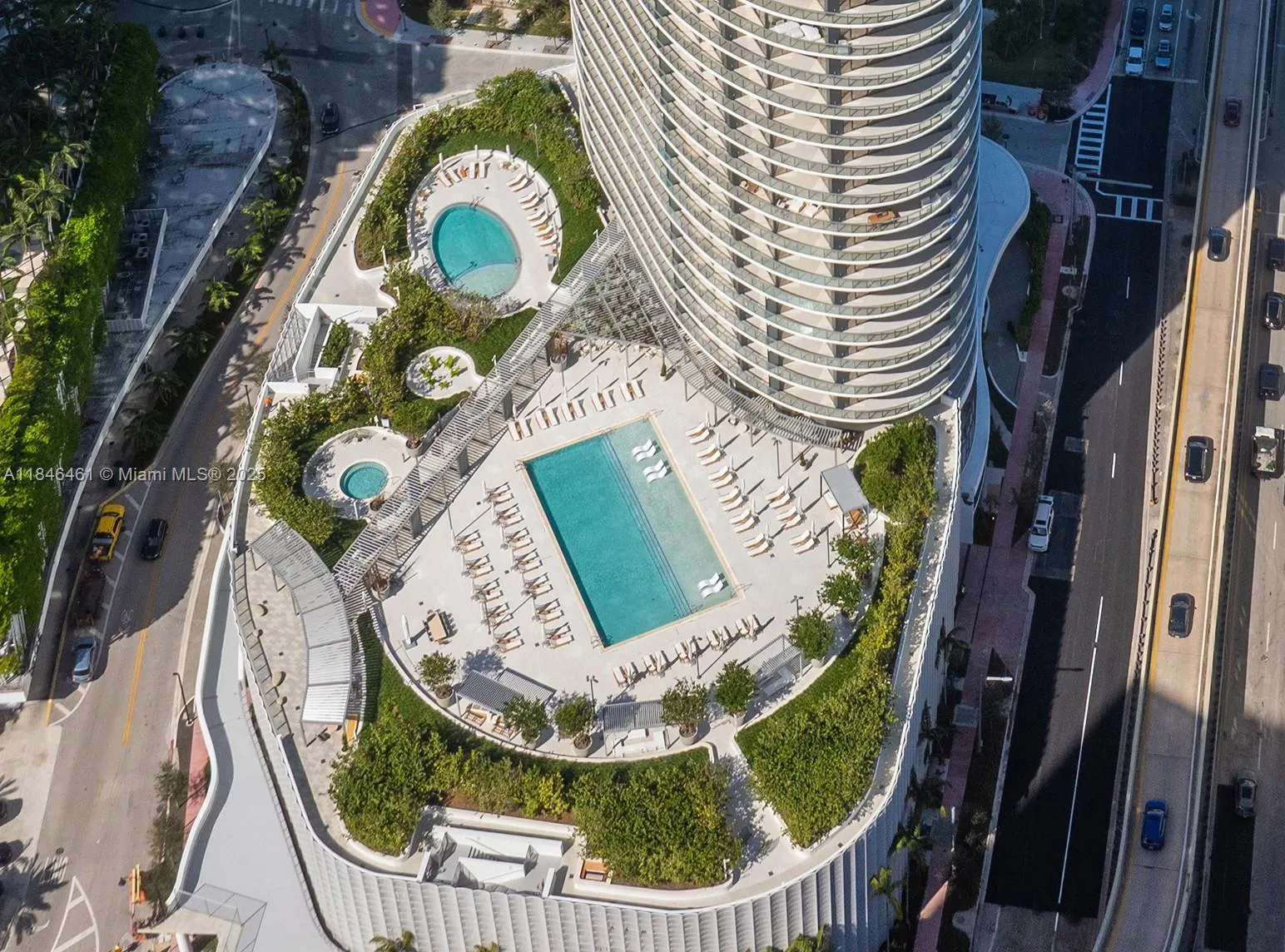 Miami Beach, Florida 33139, United States, 1 Bedroom Bedrooms, ,2 BathroomsBathrooms,Residential,Active,178084