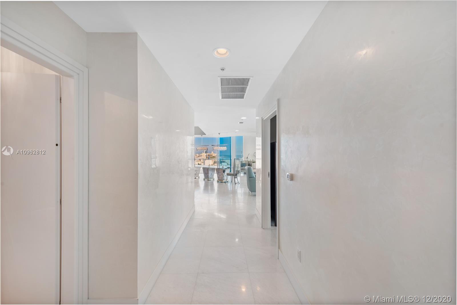 CONTINUUM ON SOUTH BEACH - Residential