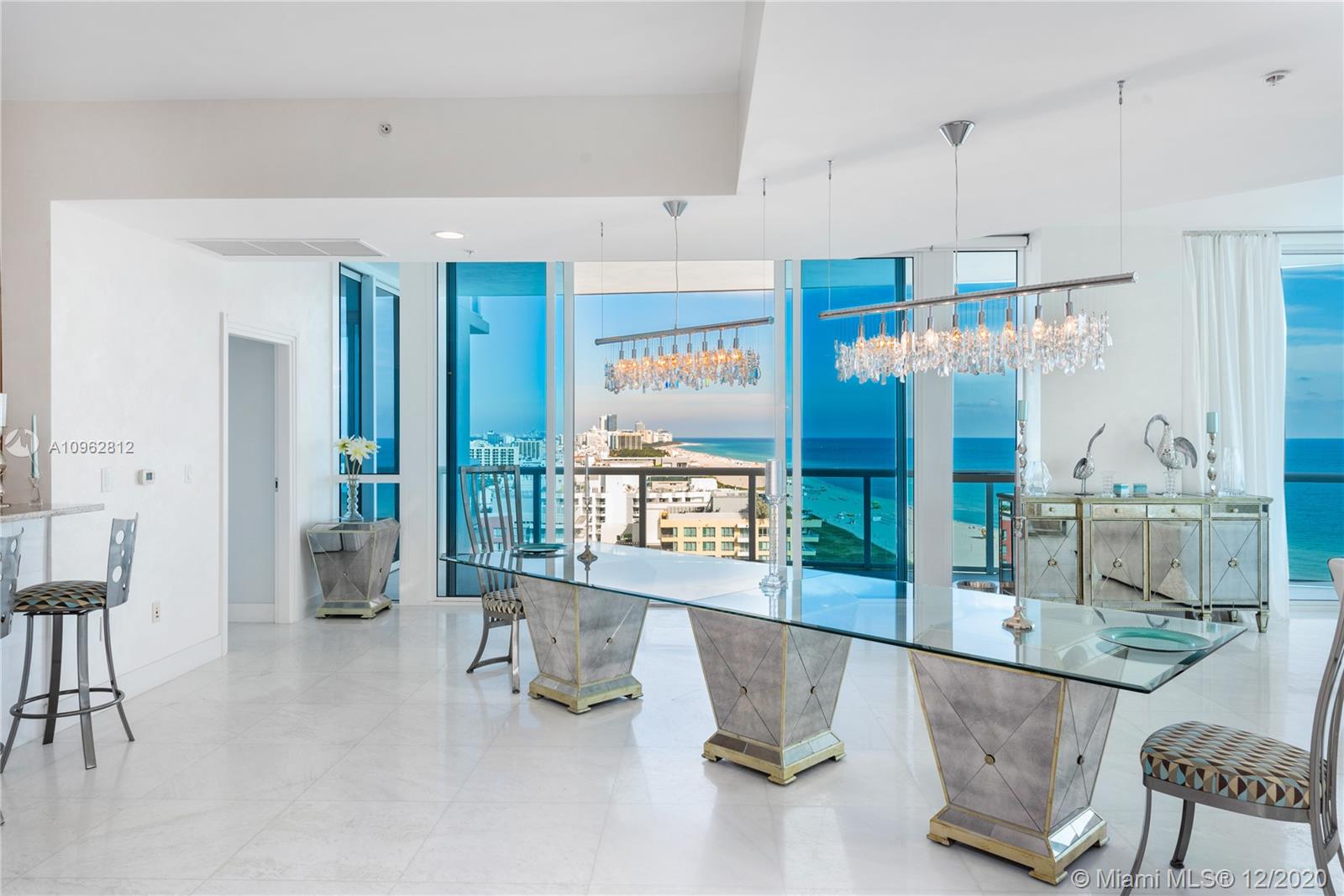 CONTINUUM ON SOUTH BEACH - Residential
