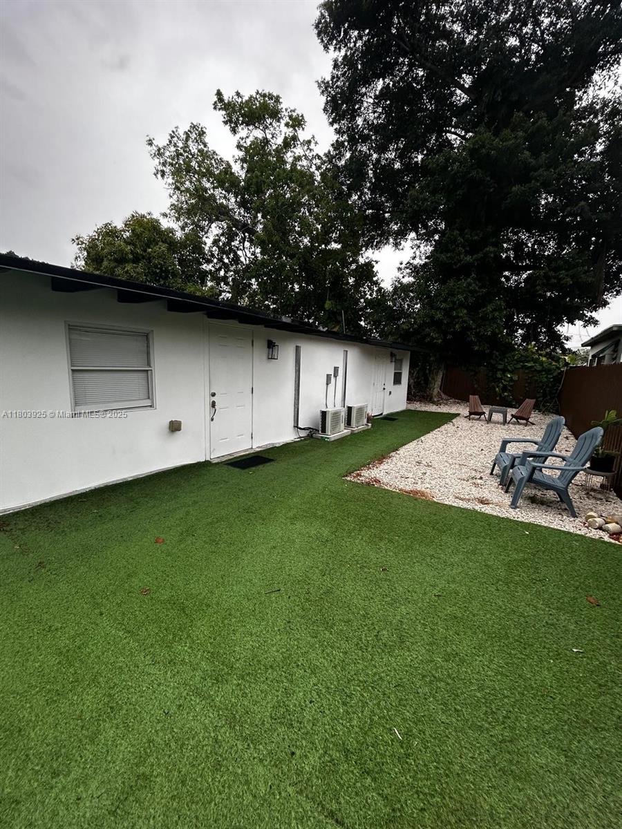 1945 Nw 33rd St 2, Miami, Broward County, Florida - 1 Bedrooms  
1 Bathrooms - 