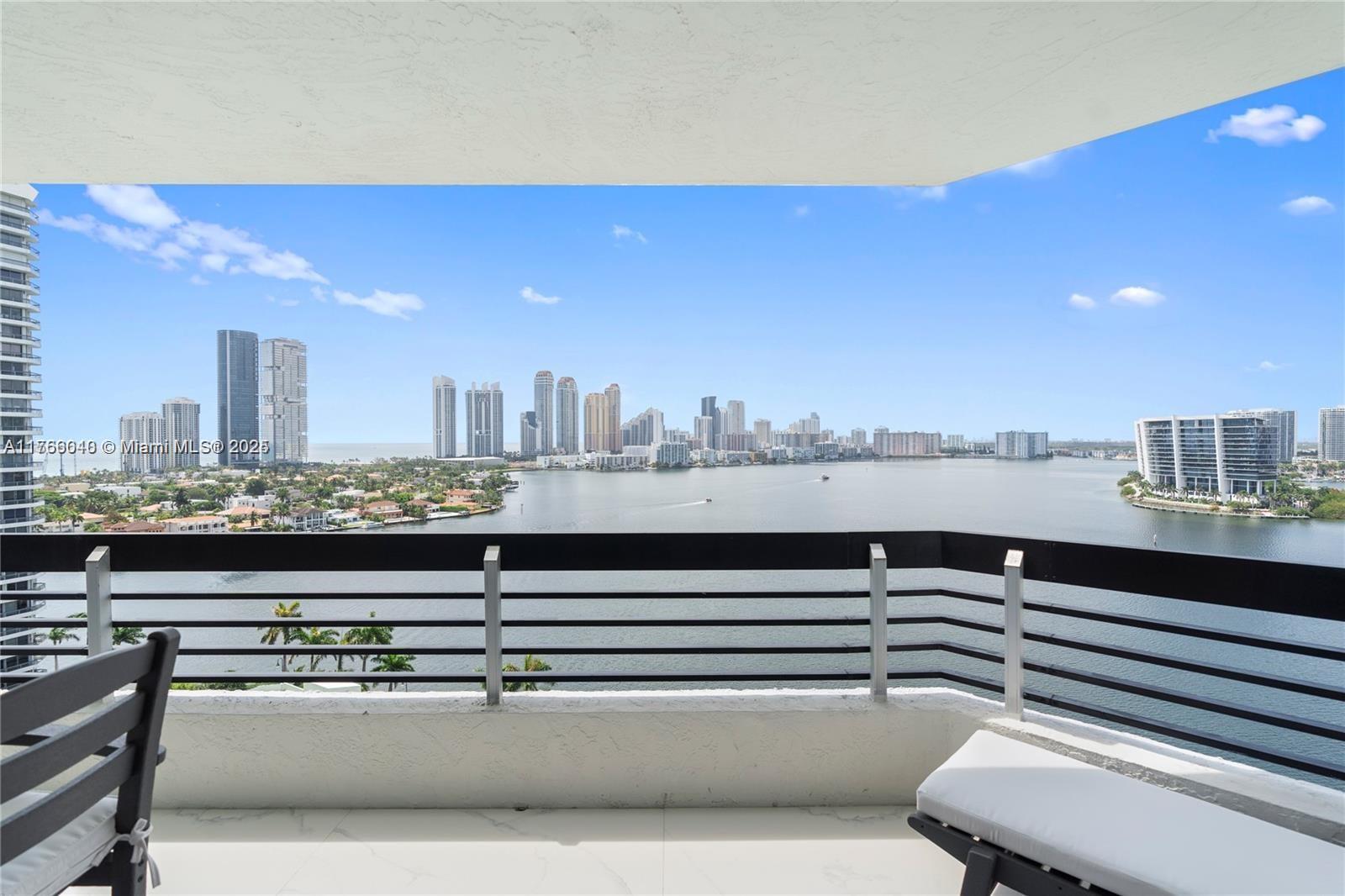 3600 Mystic Pointe Dr LPH13