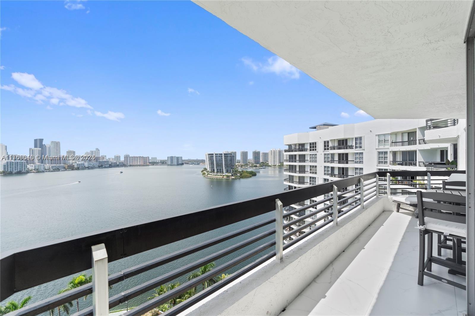 3600 Mystic Pointe Dr LPH13