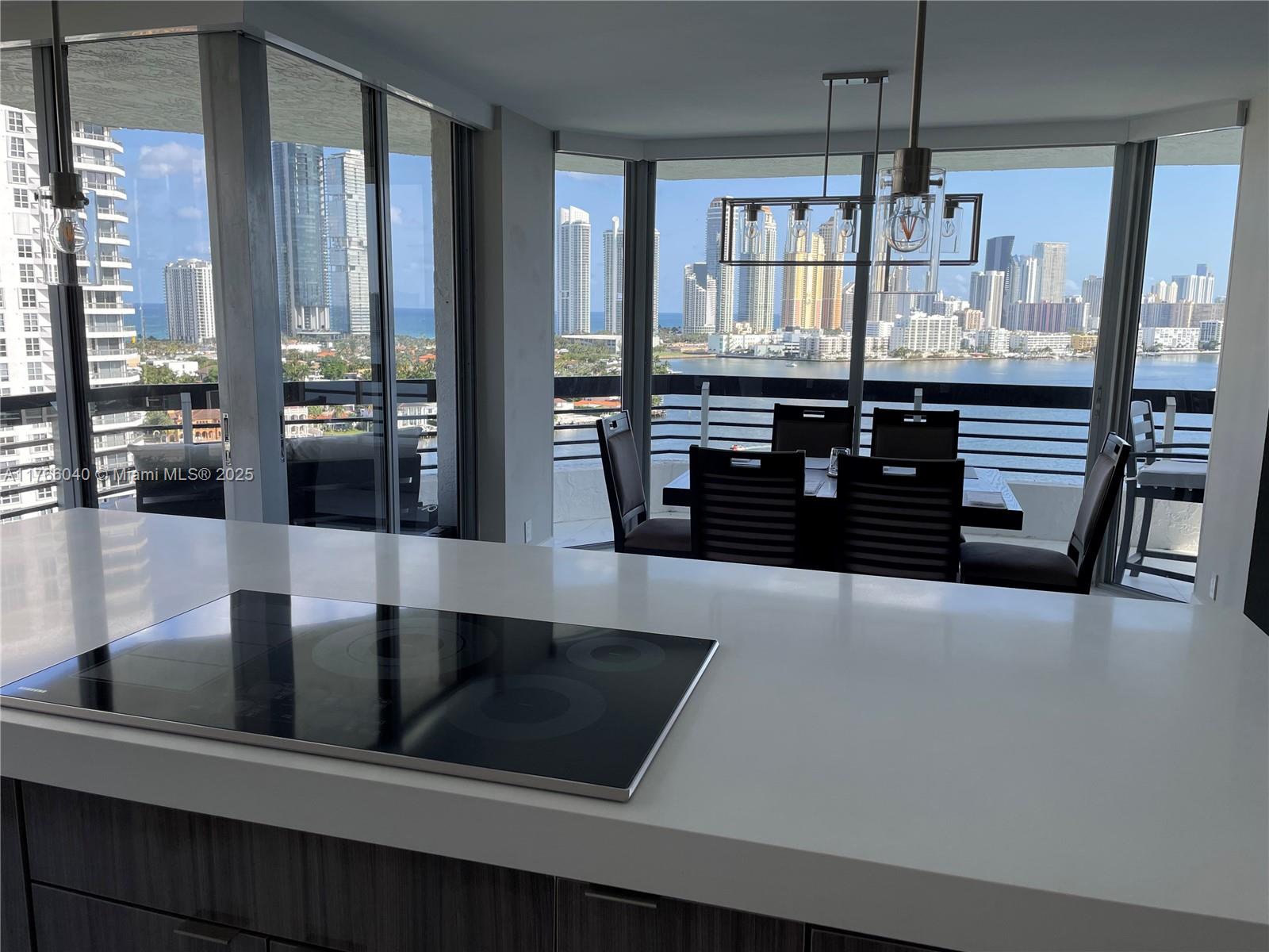 3600 Mystic Pointe Dr LPH13