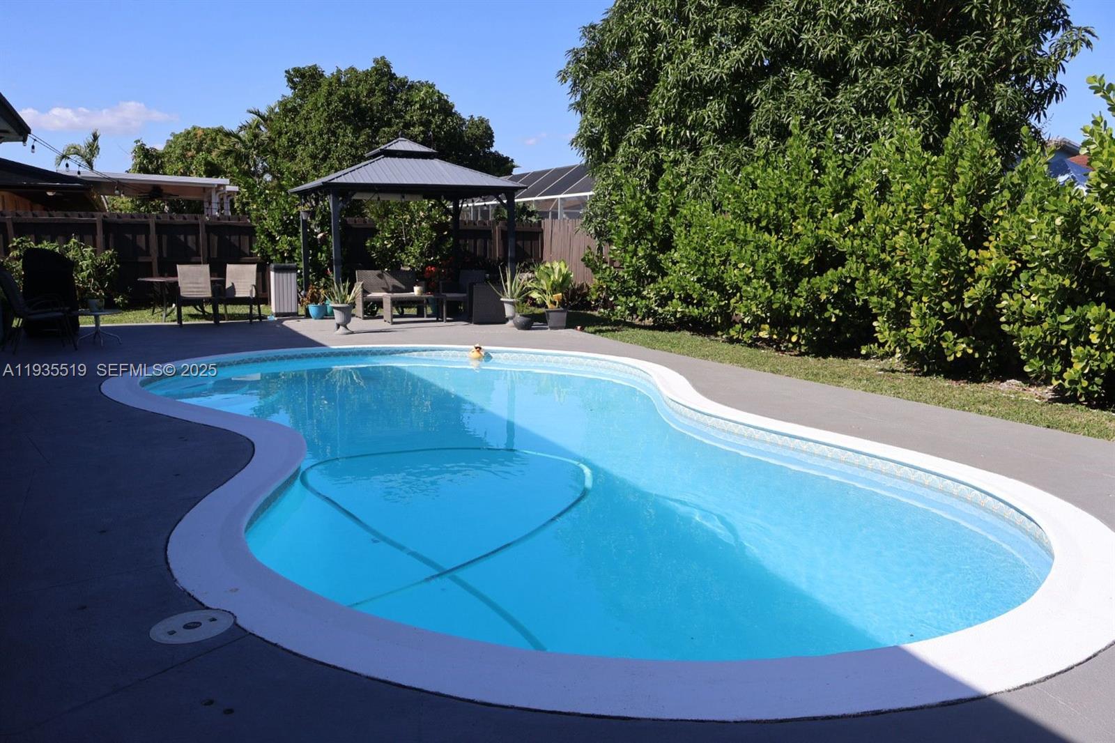 SOUTHLAND PINES - Residential