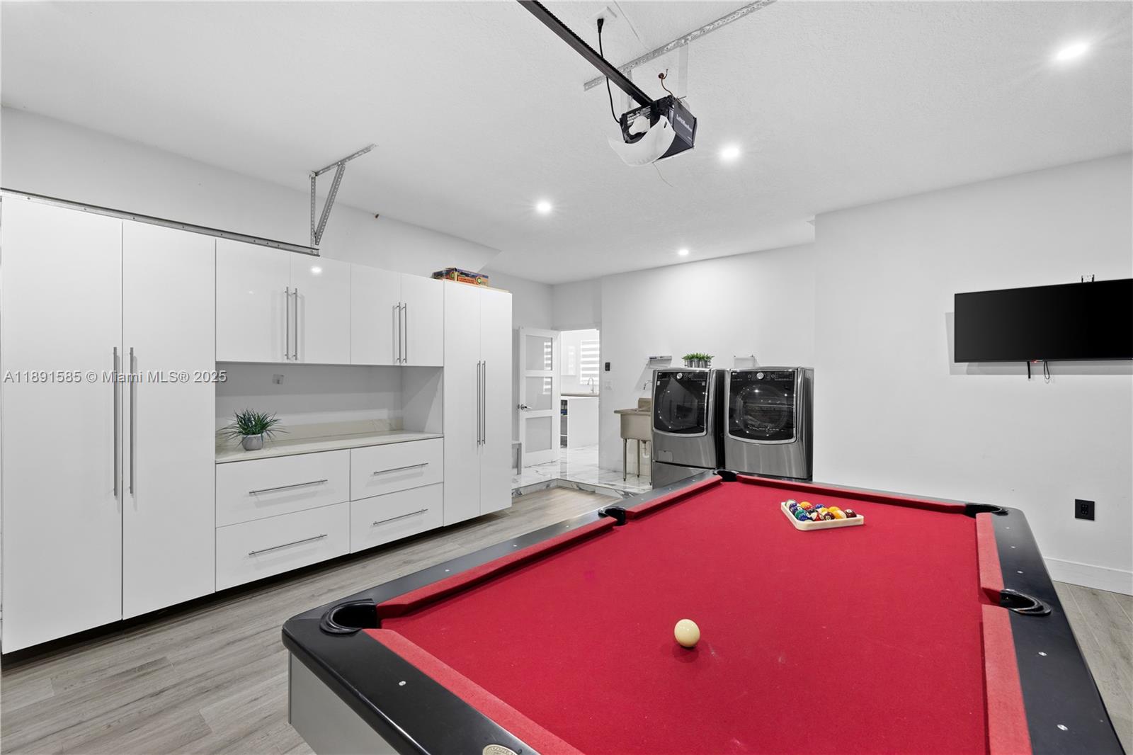 BLACK CREEK HOMES - Residential Lease