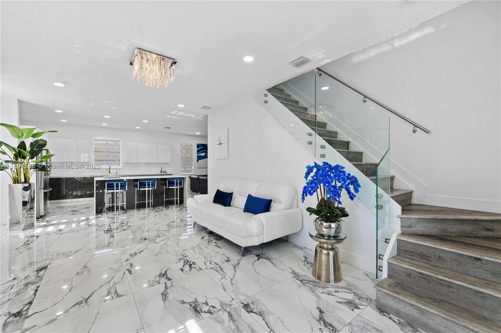 BLACK CREEK HOMES - Residential Lease