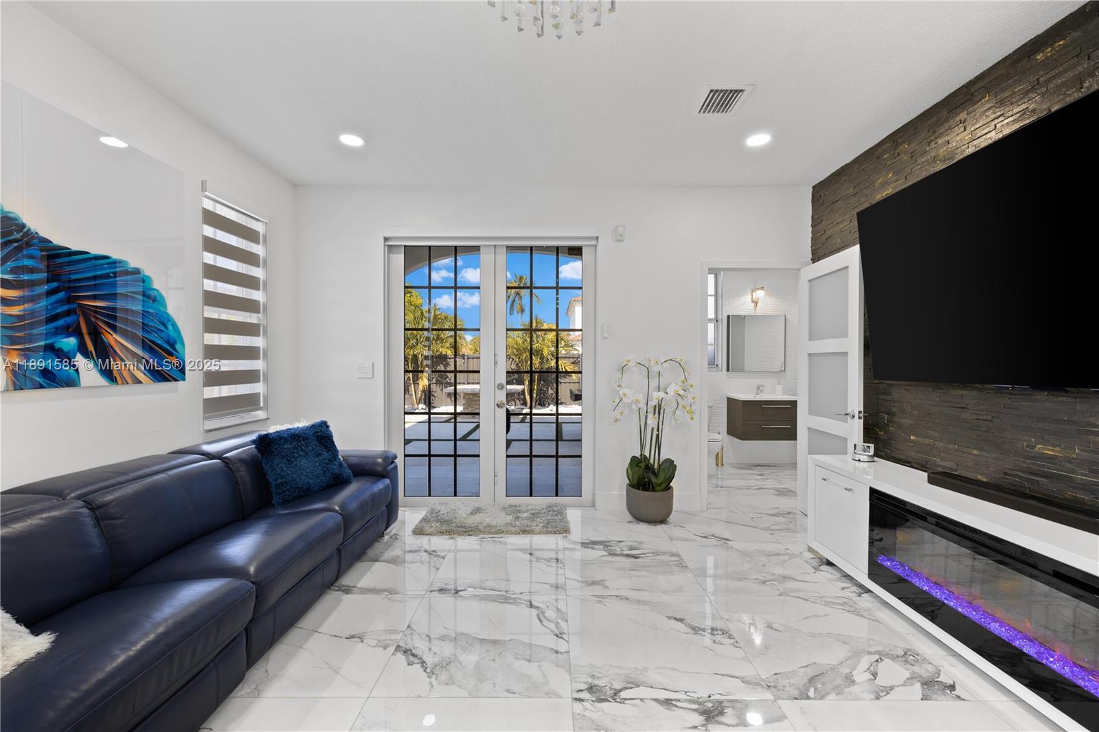 BLACK CREEK HOMES - Residential Lease