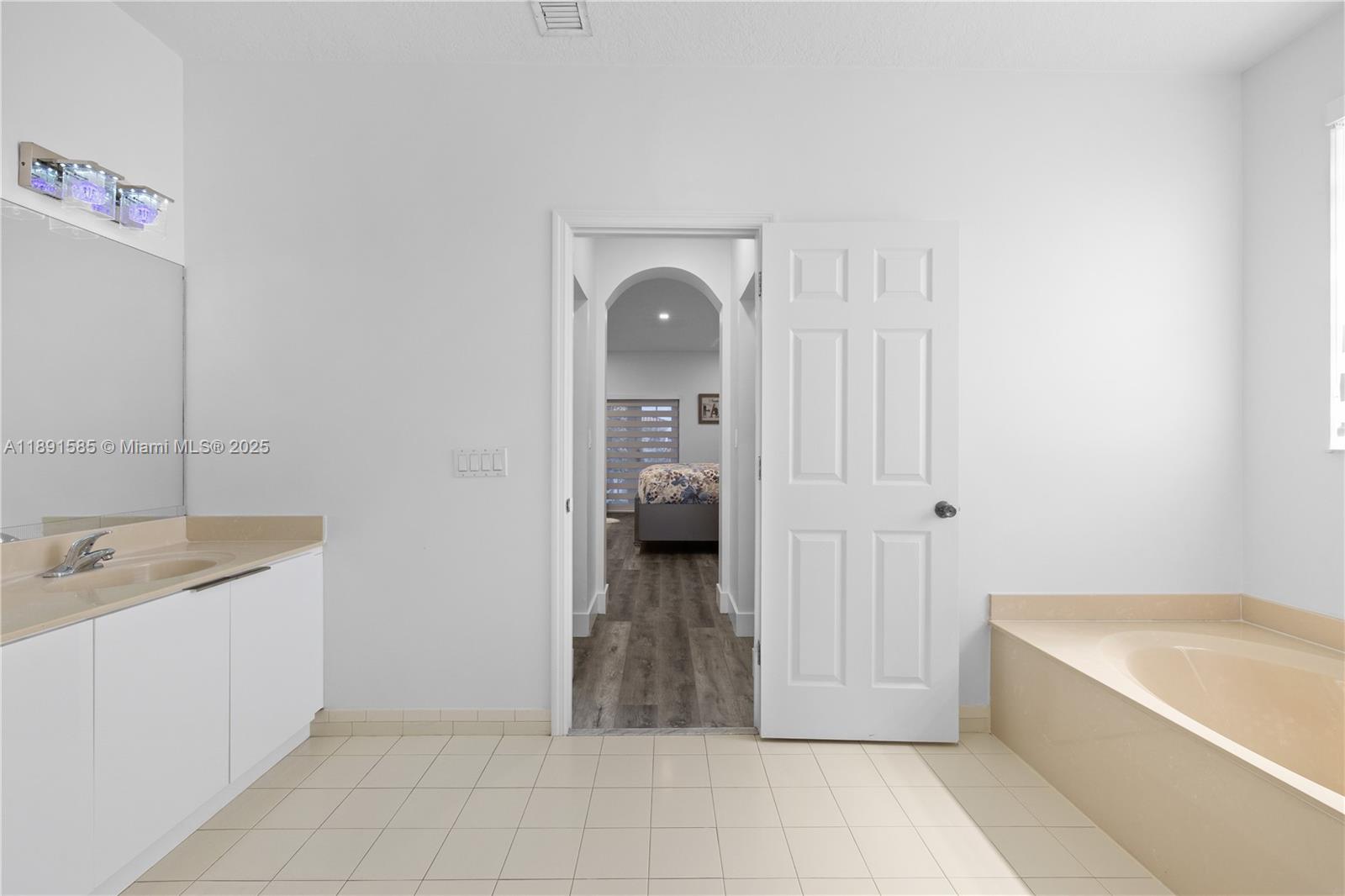 BLACK CREEK HOMES - Residential Lease