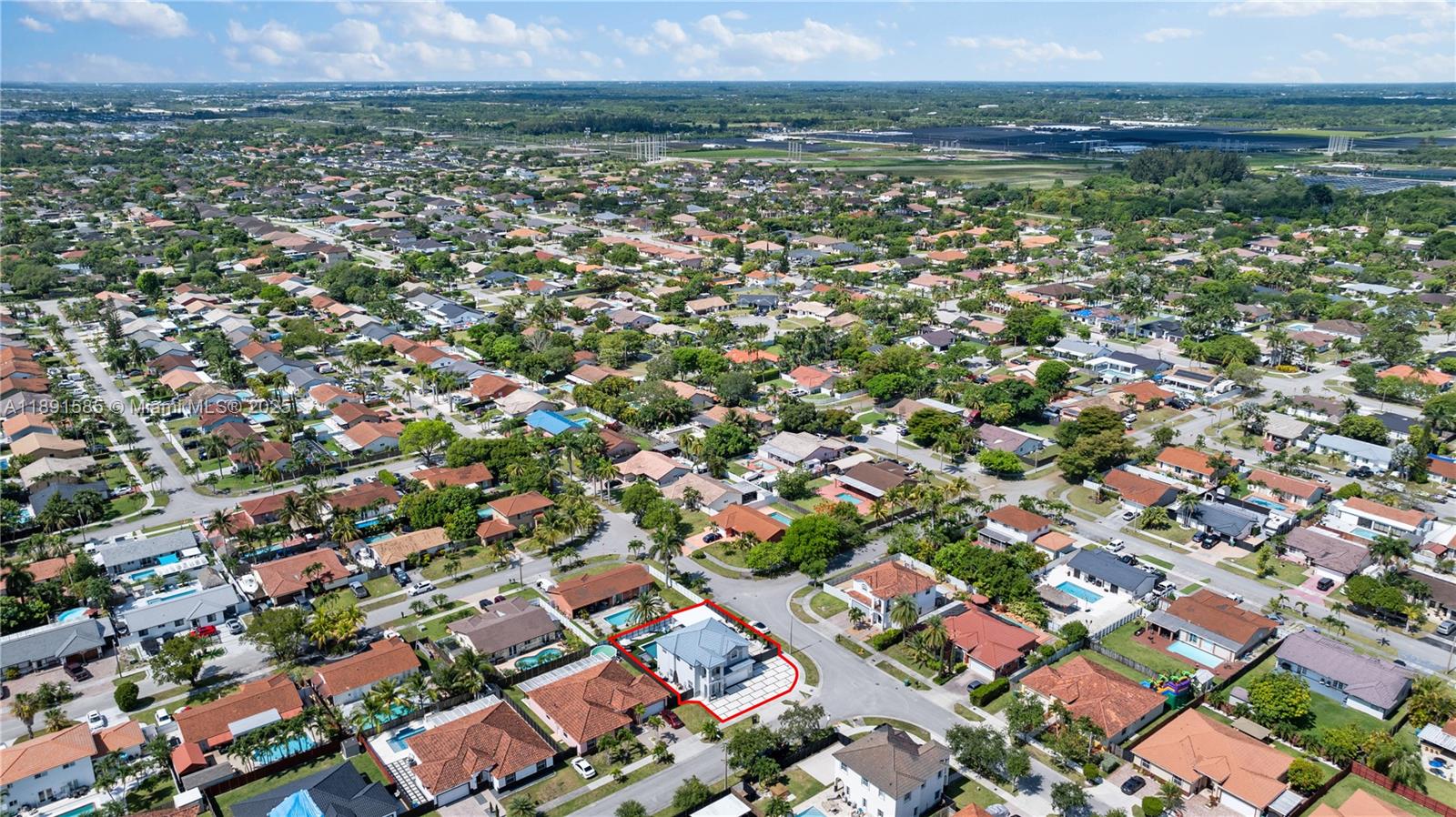 BLACK CREEK HOMES - Residential Lease