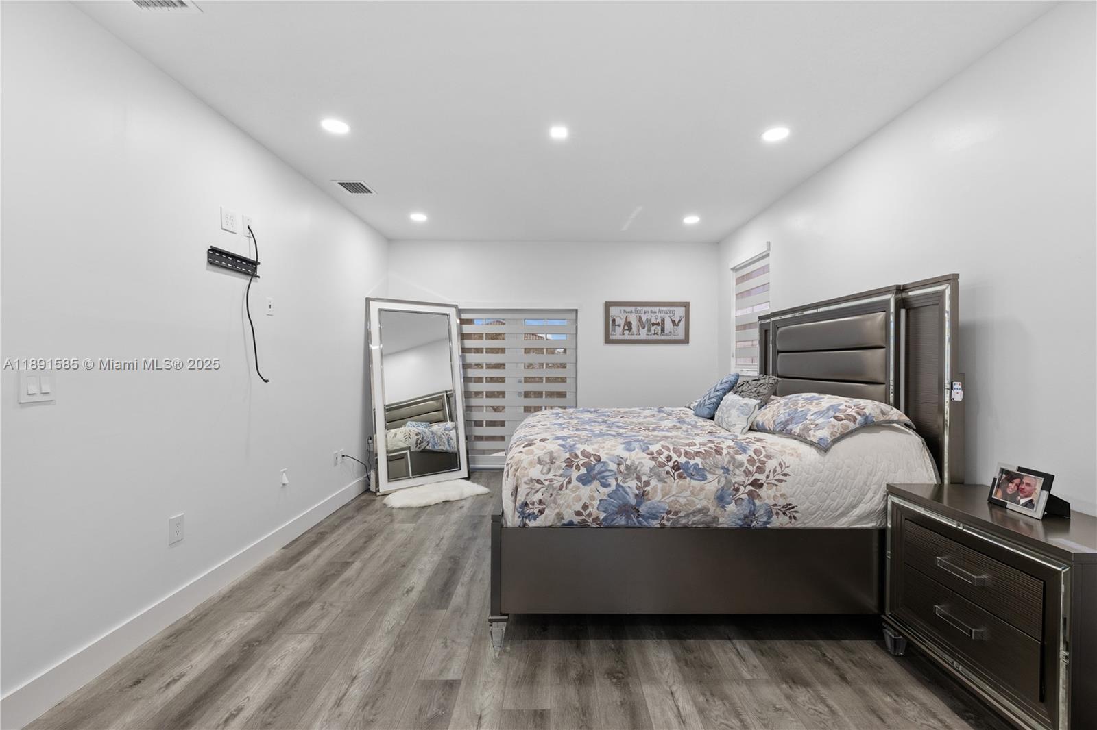 BLACK CREEK HOMES - Residential Lease