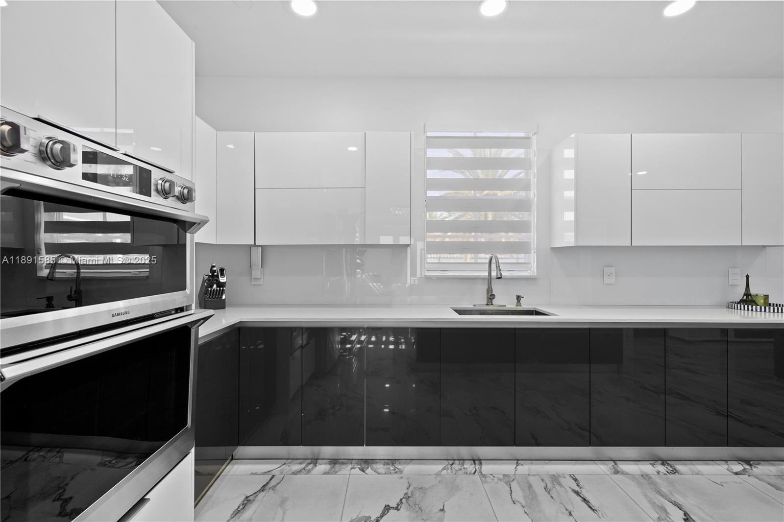 BLACK CREEK HOMES - Residential Lease