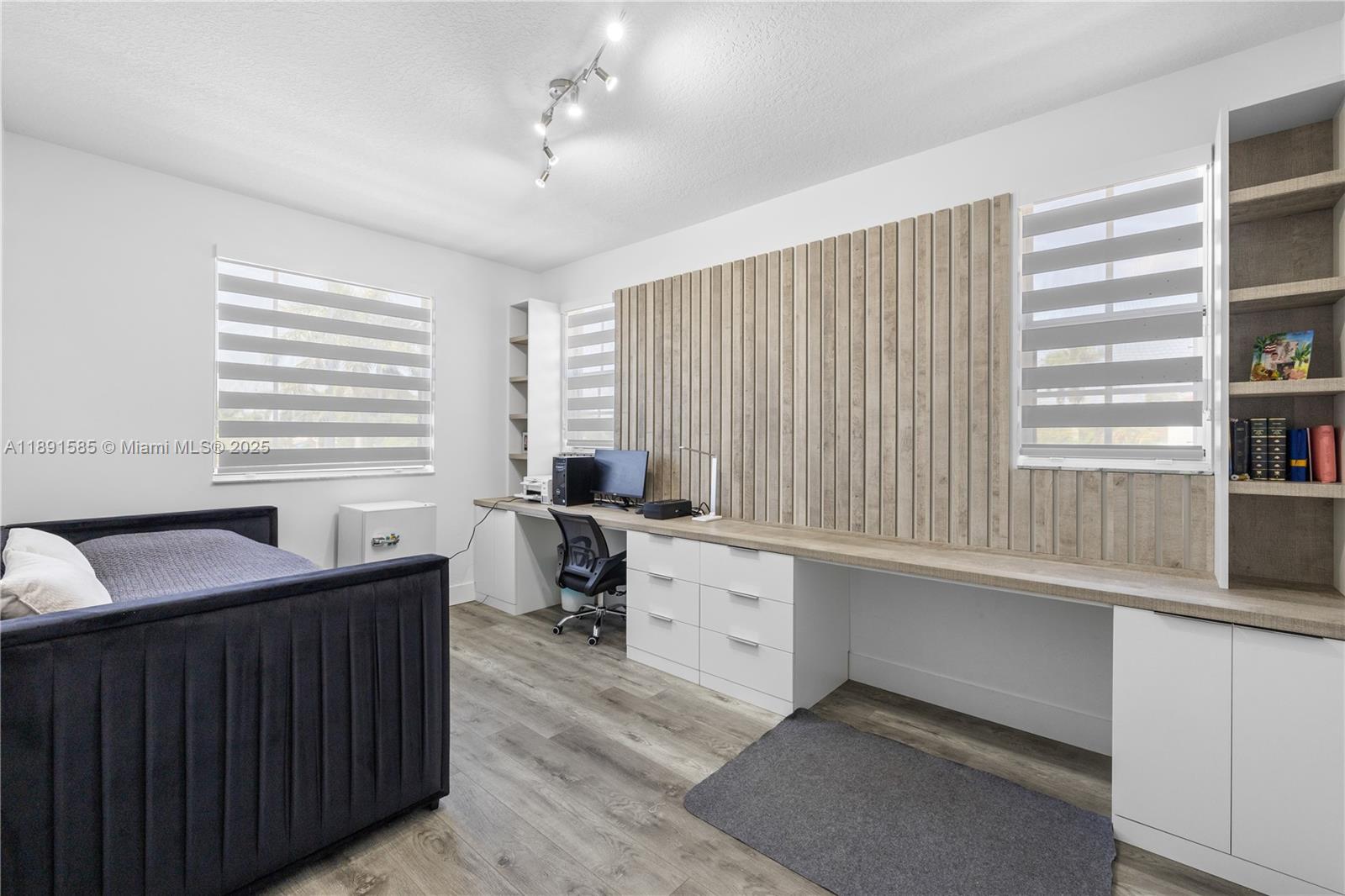 BLACK CREEK HOMES - Residential Lease