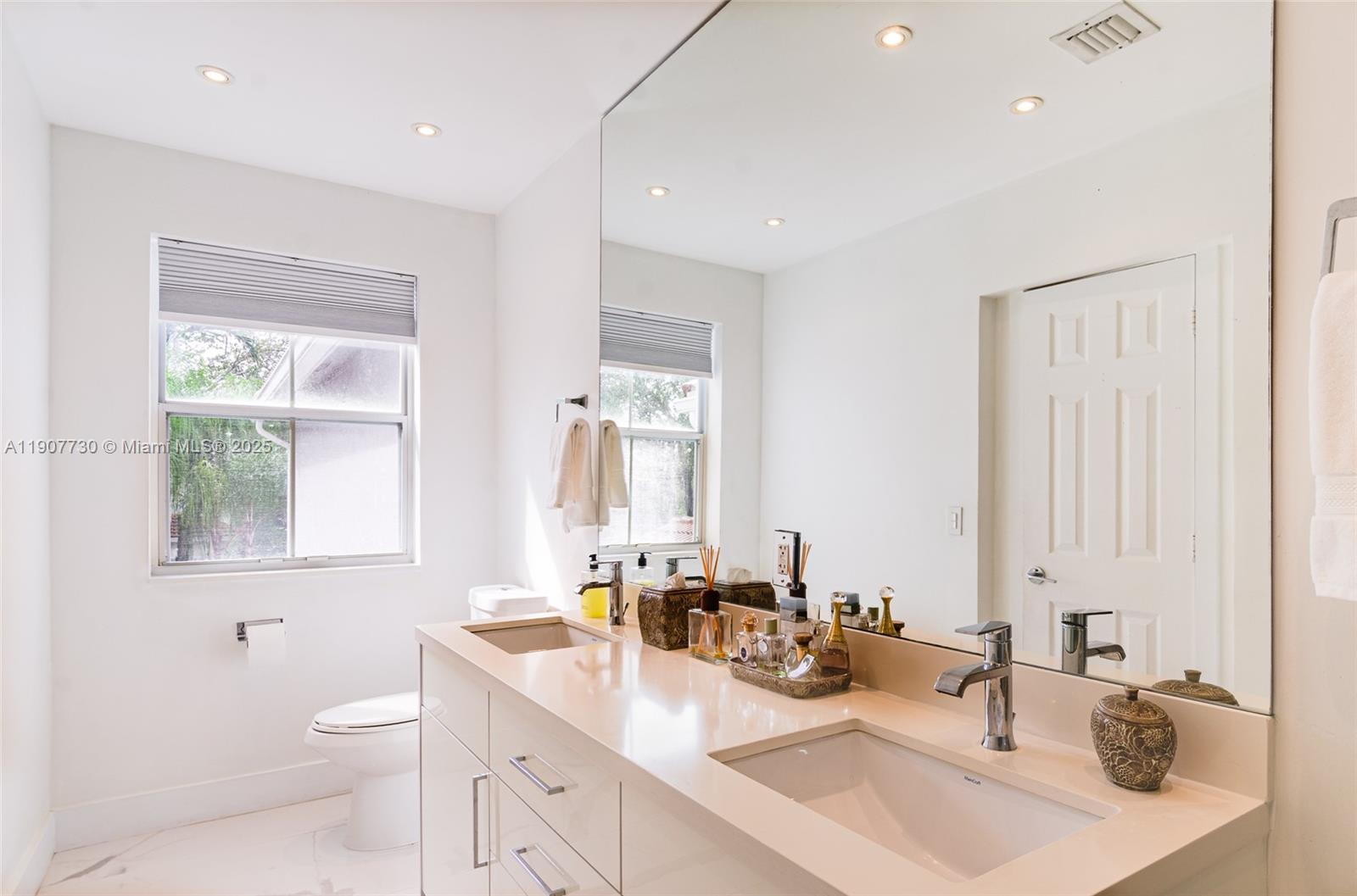 West Lake Village - Residential