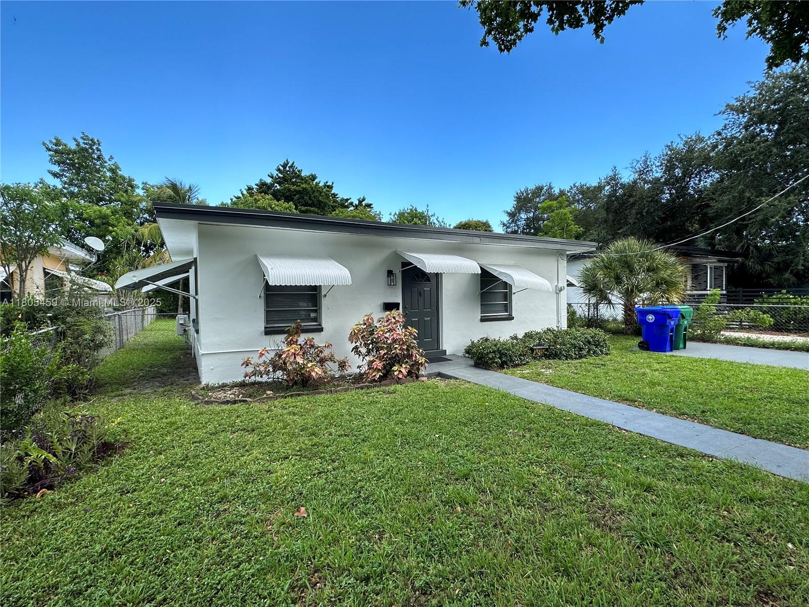 5515 Nw 6th Ave, Miami, Broward County, Florida - 2 Bedrooms  
1 Bathrooms - 