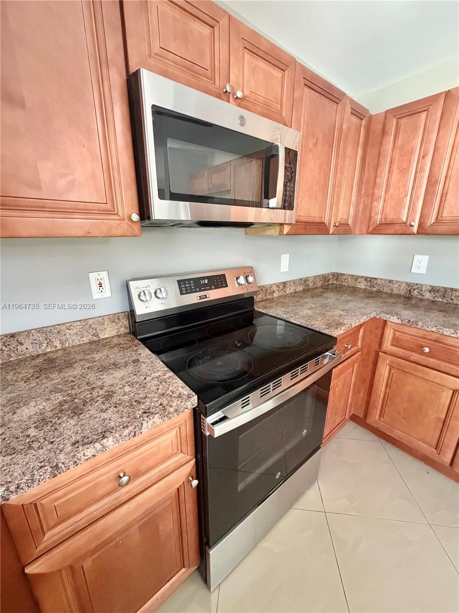 15561 Spring Line Ln