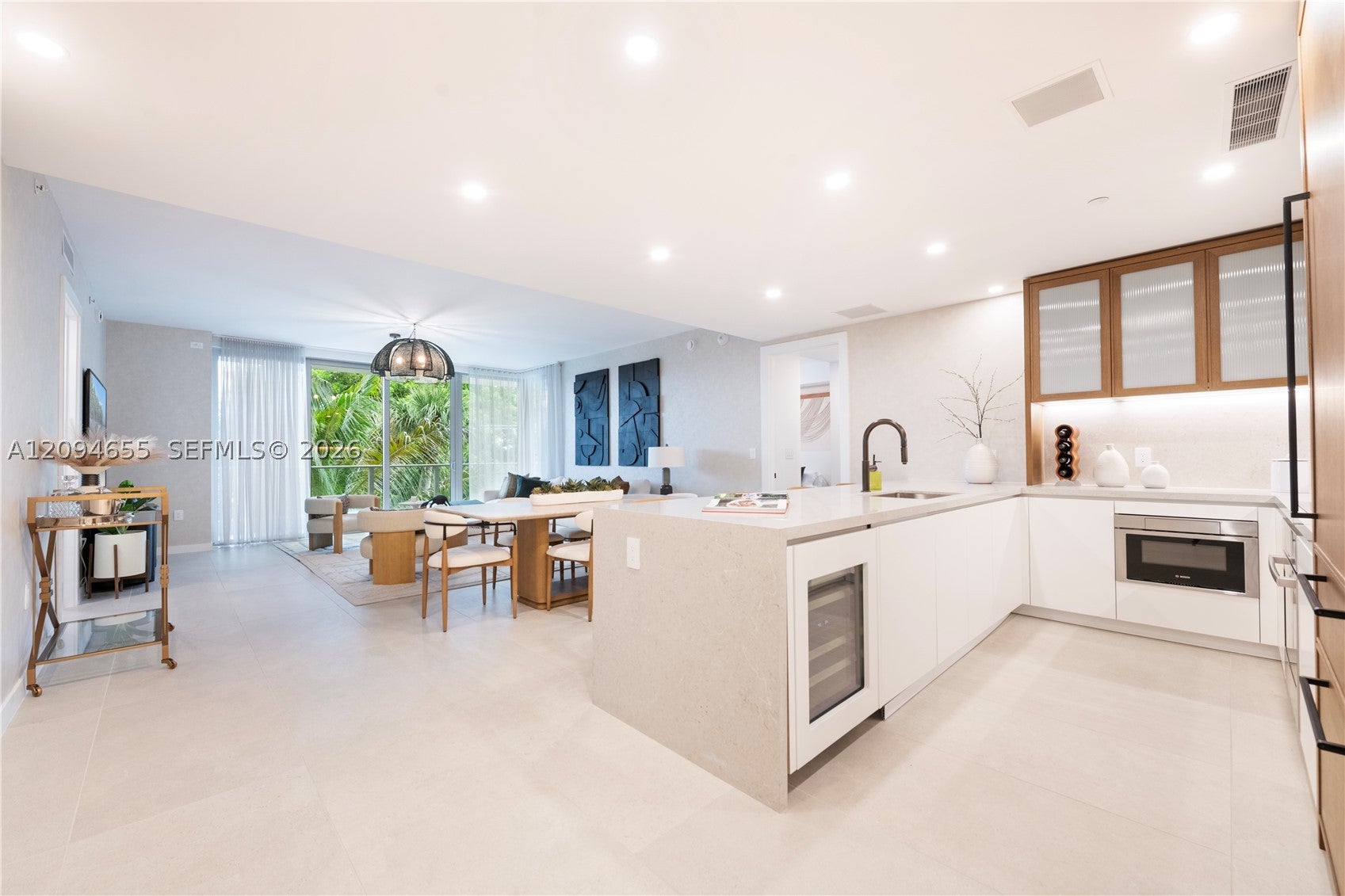 2200 Brickell Ave 407