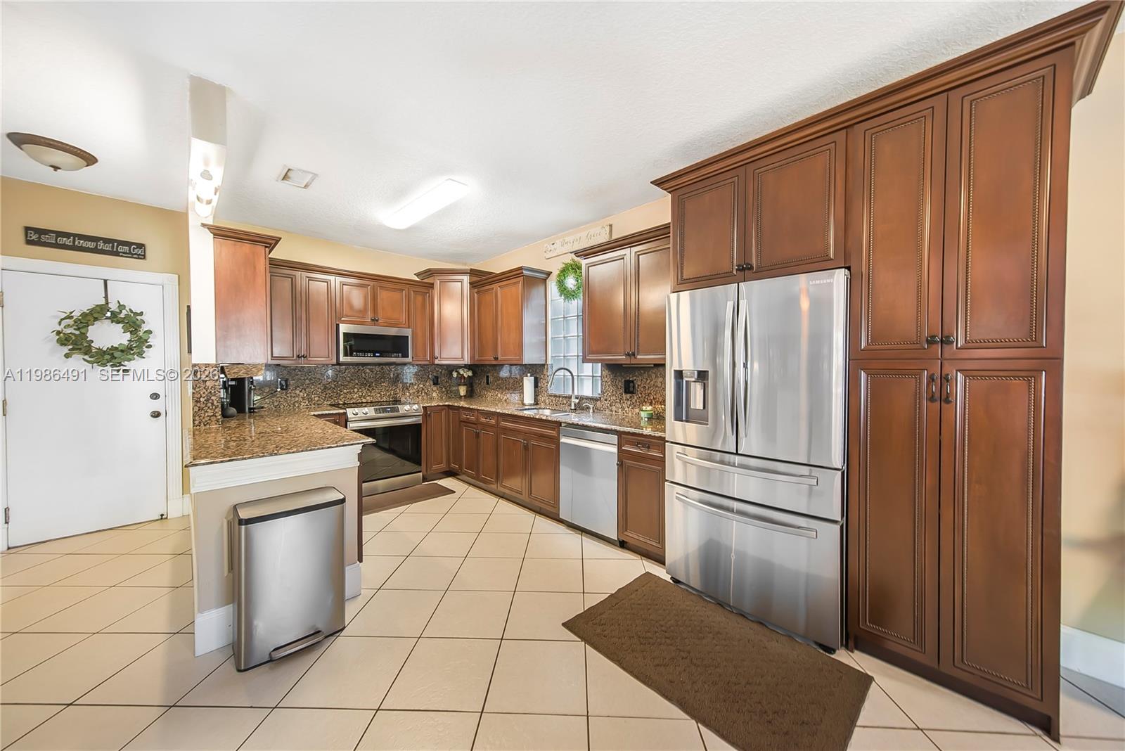 TOWNGATE - Residential