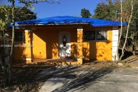 Photo of 546 NW 8th Ave, Homestead, FL 33030 (MLS # A11969542)