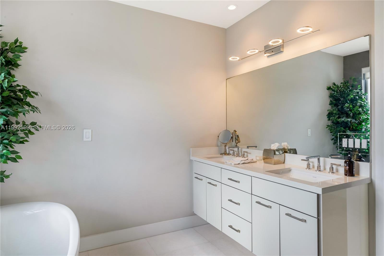 SOMI ESTATES - Residential