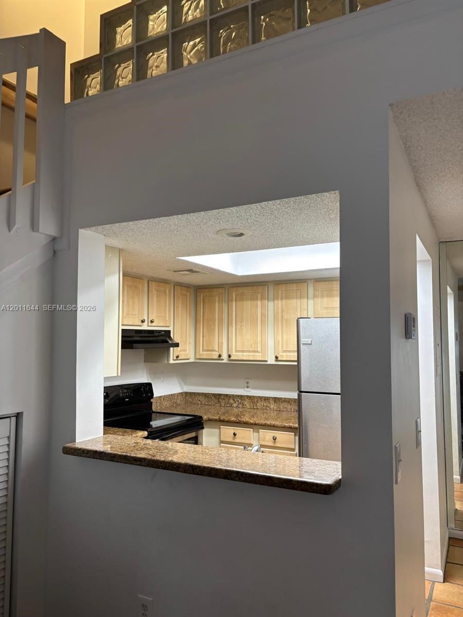 ROCK ISLAND LAND CORP - Residential