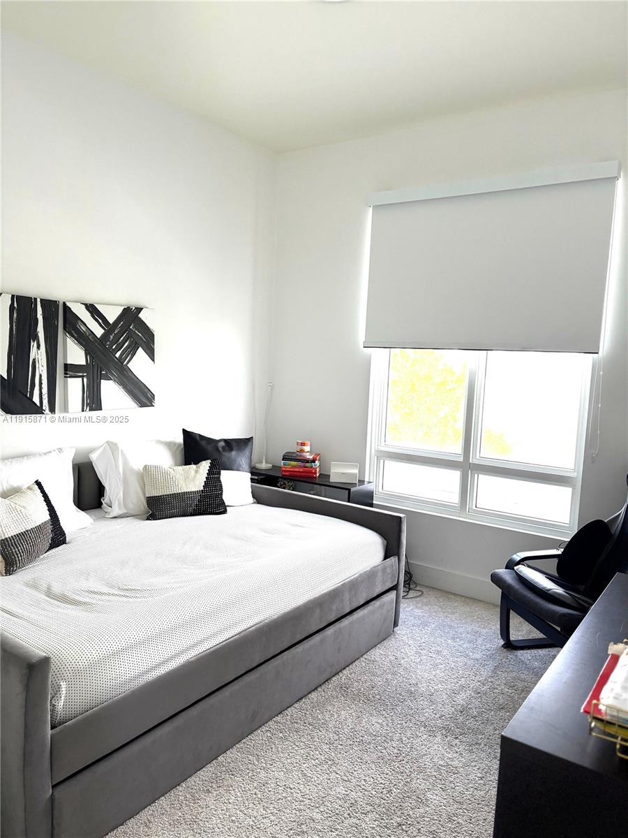 LANDMARK AT DORAL CONDO - Residential