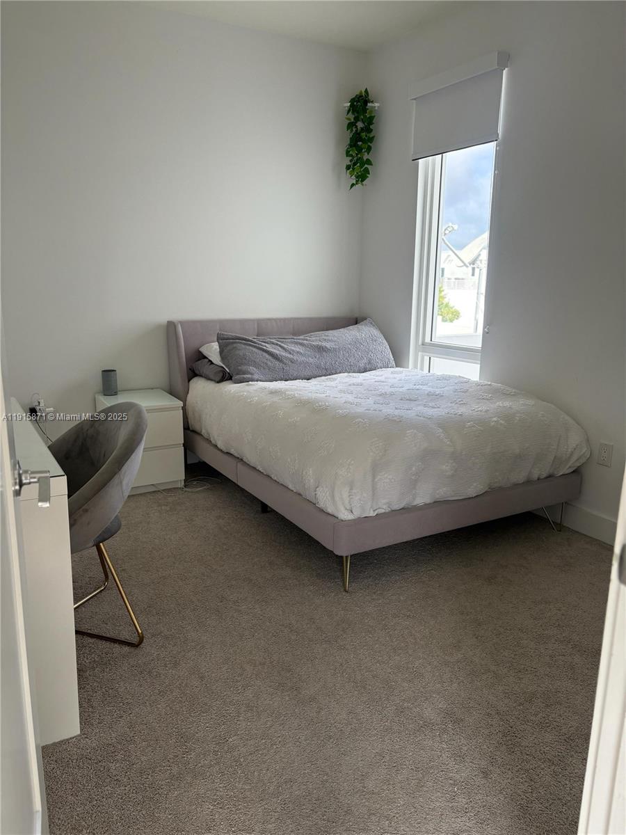 LANDMARK AT DORAL CONDO - Residential