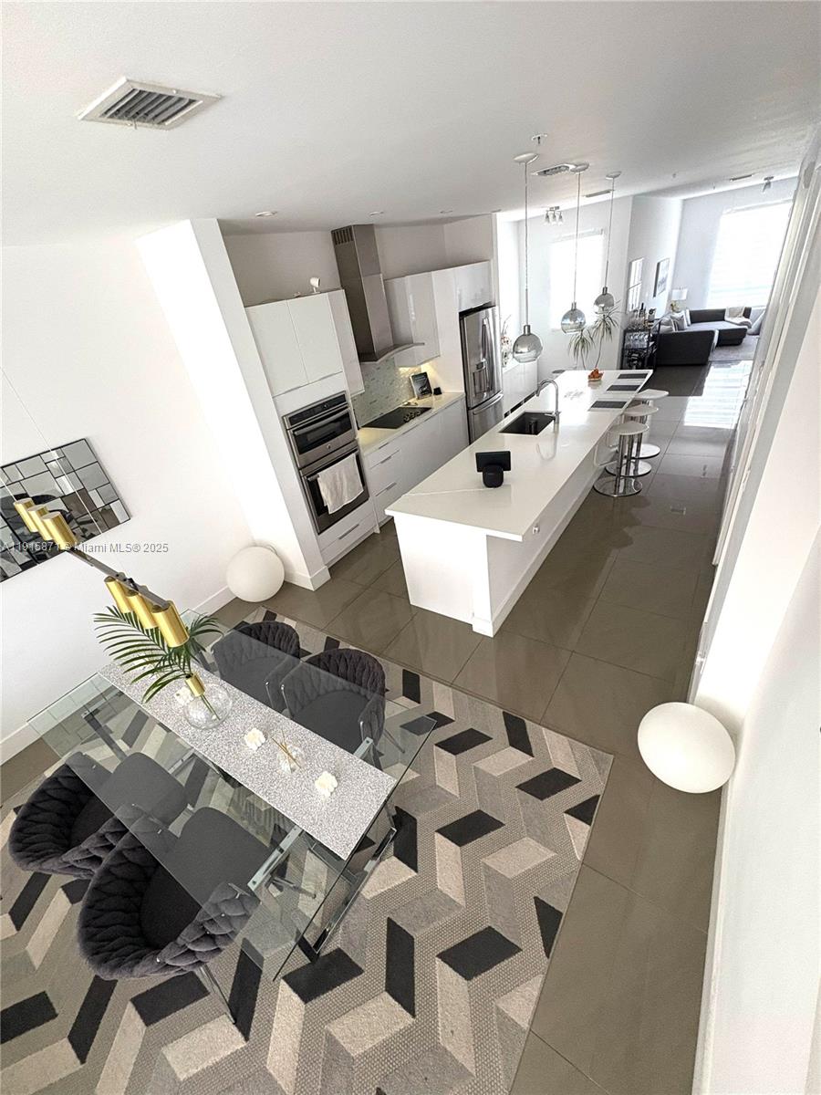 LANDMARK AT DORAL CONDO - Residential