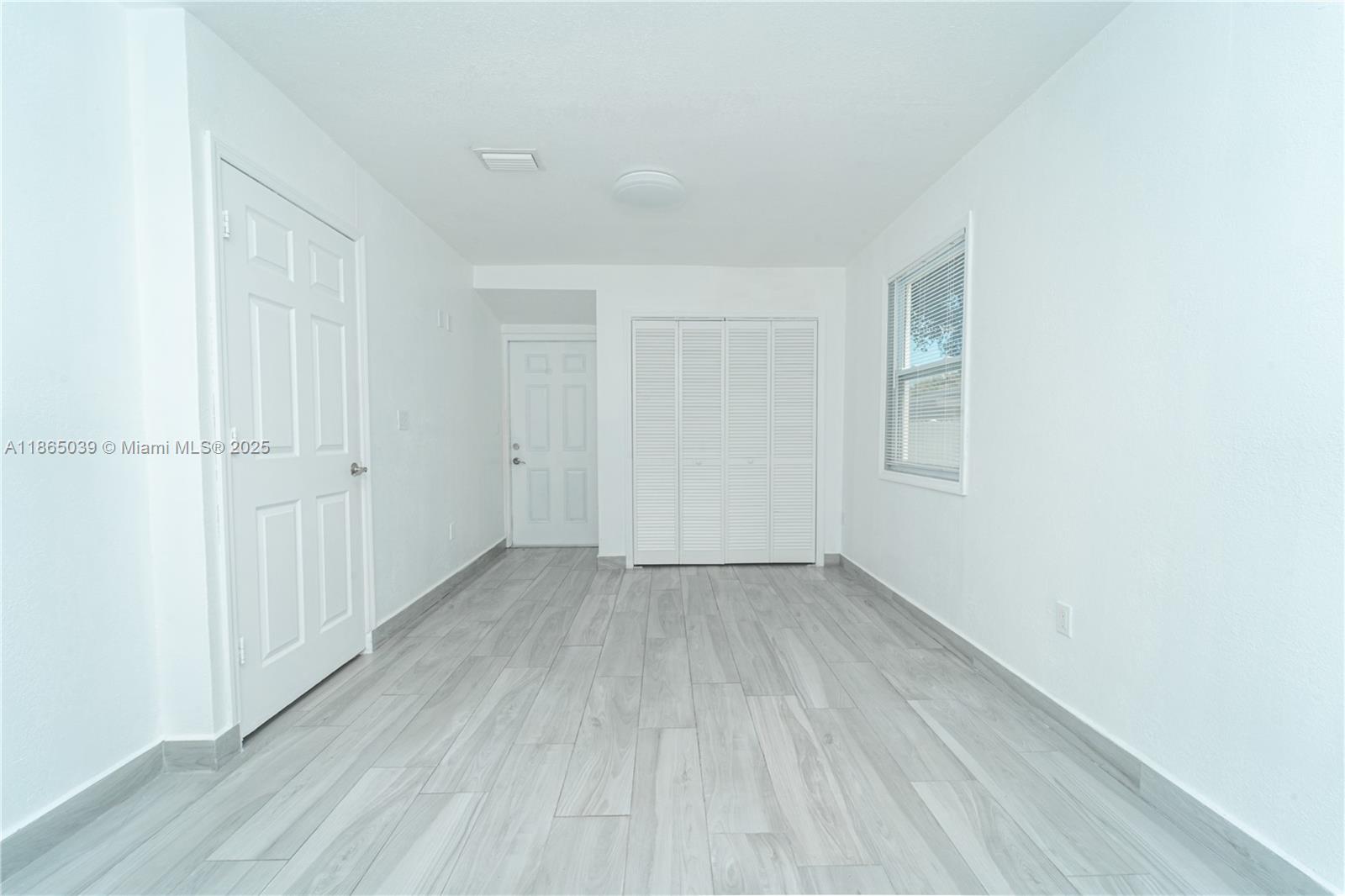 HIGH RIDGE PARK - Residential