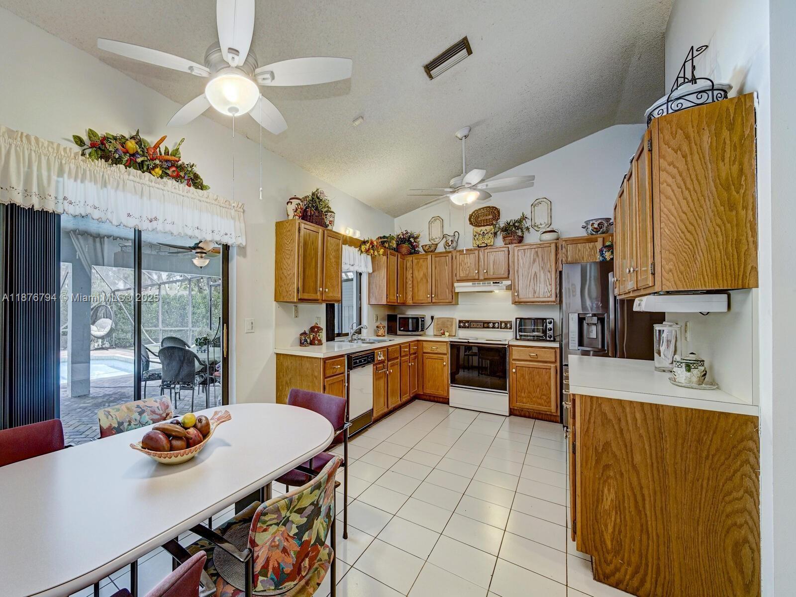 FLA FRUIT LANDS CO SUB NO - Residential