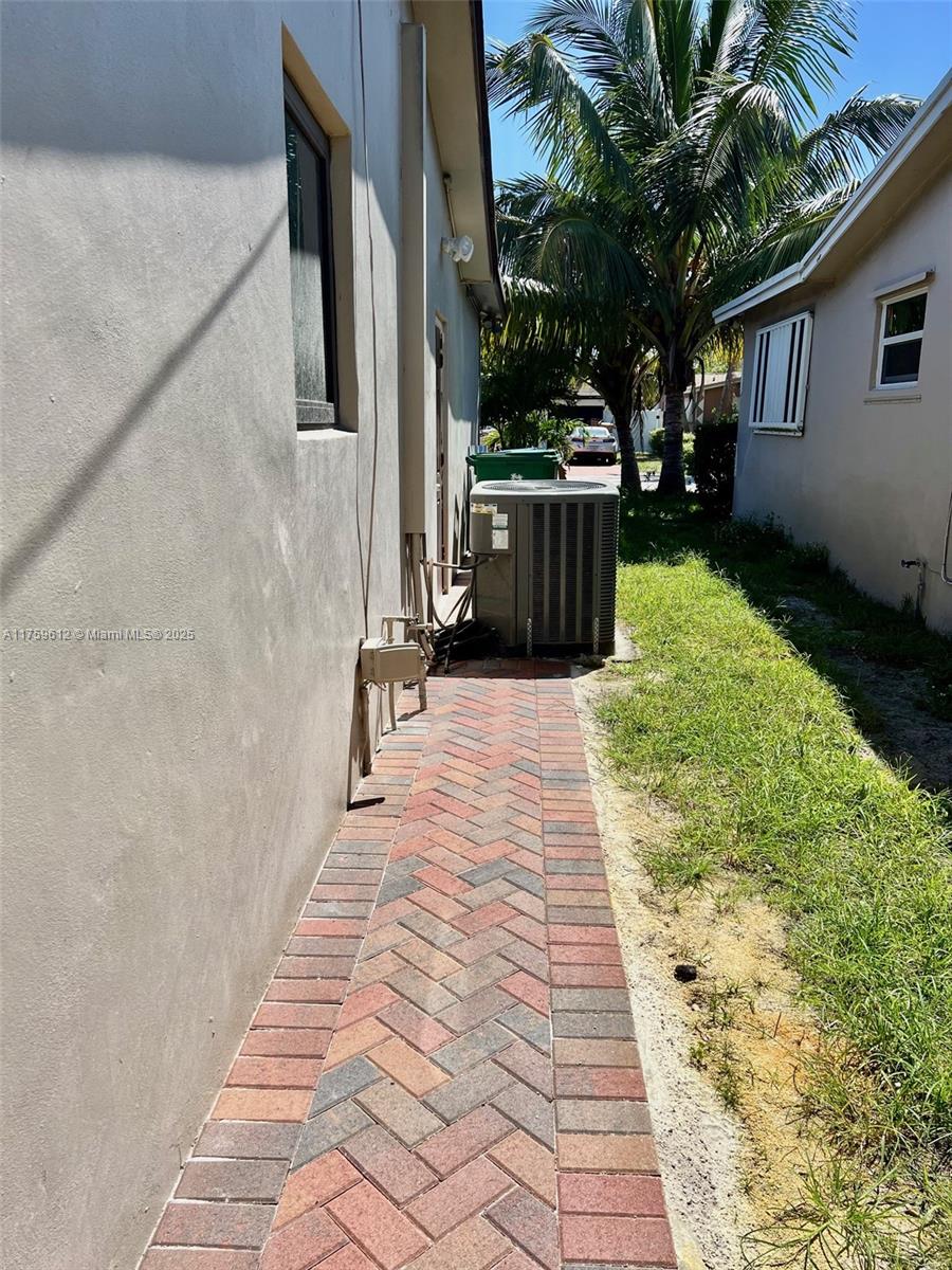 7619 Dilido Blvd Studio, Miramar, Broward County, Florida - 1 Bathrooms - 