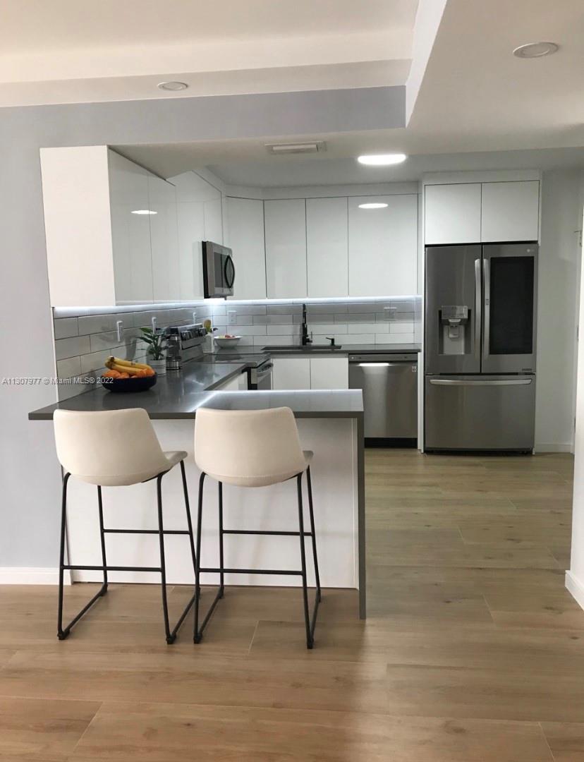 Fully remodeled, very beautiful two bedroom two bathroom condo located in the hart of Sunny Isles.
Building offers gym, pool, sauna, 24/7 attended lobby, common laundry.
The condo is located one block away from the ocean.
Very safe neighborhood with A+ school, many playgrounds, close to supermarkets and everything else.