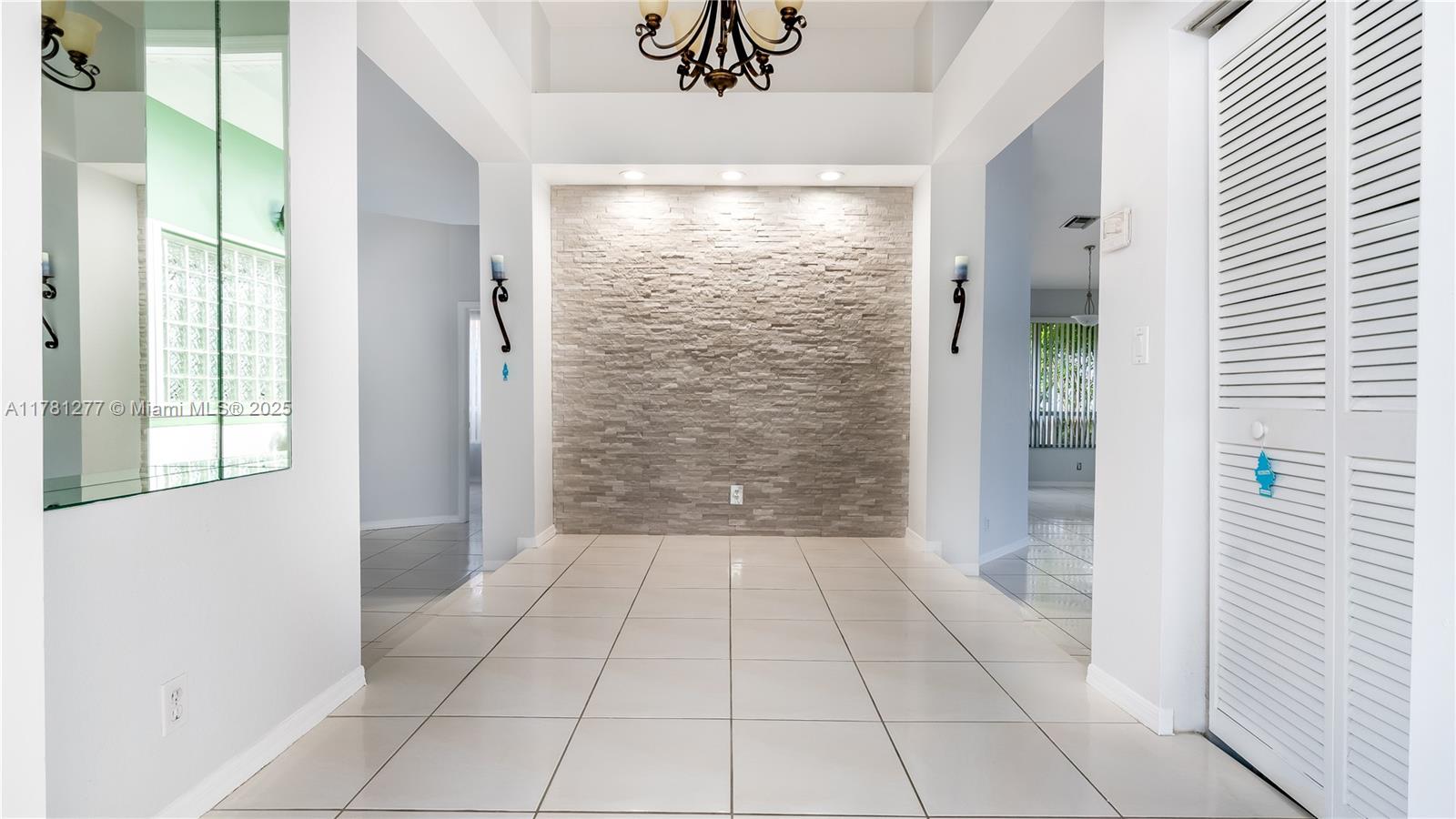 1061 E Bel Aire Dr E 1061