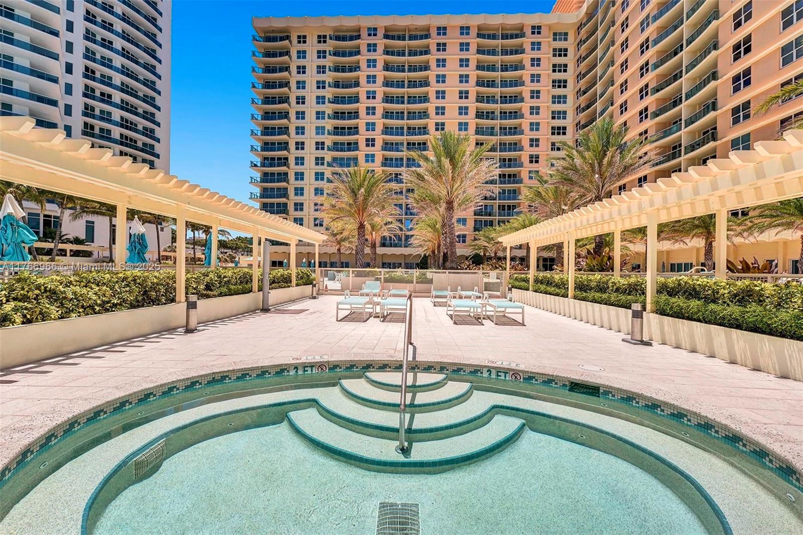 WAVE CONDO - Residential Lease