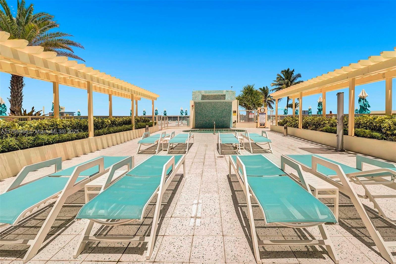 WAVE CONDO - Residential Lease