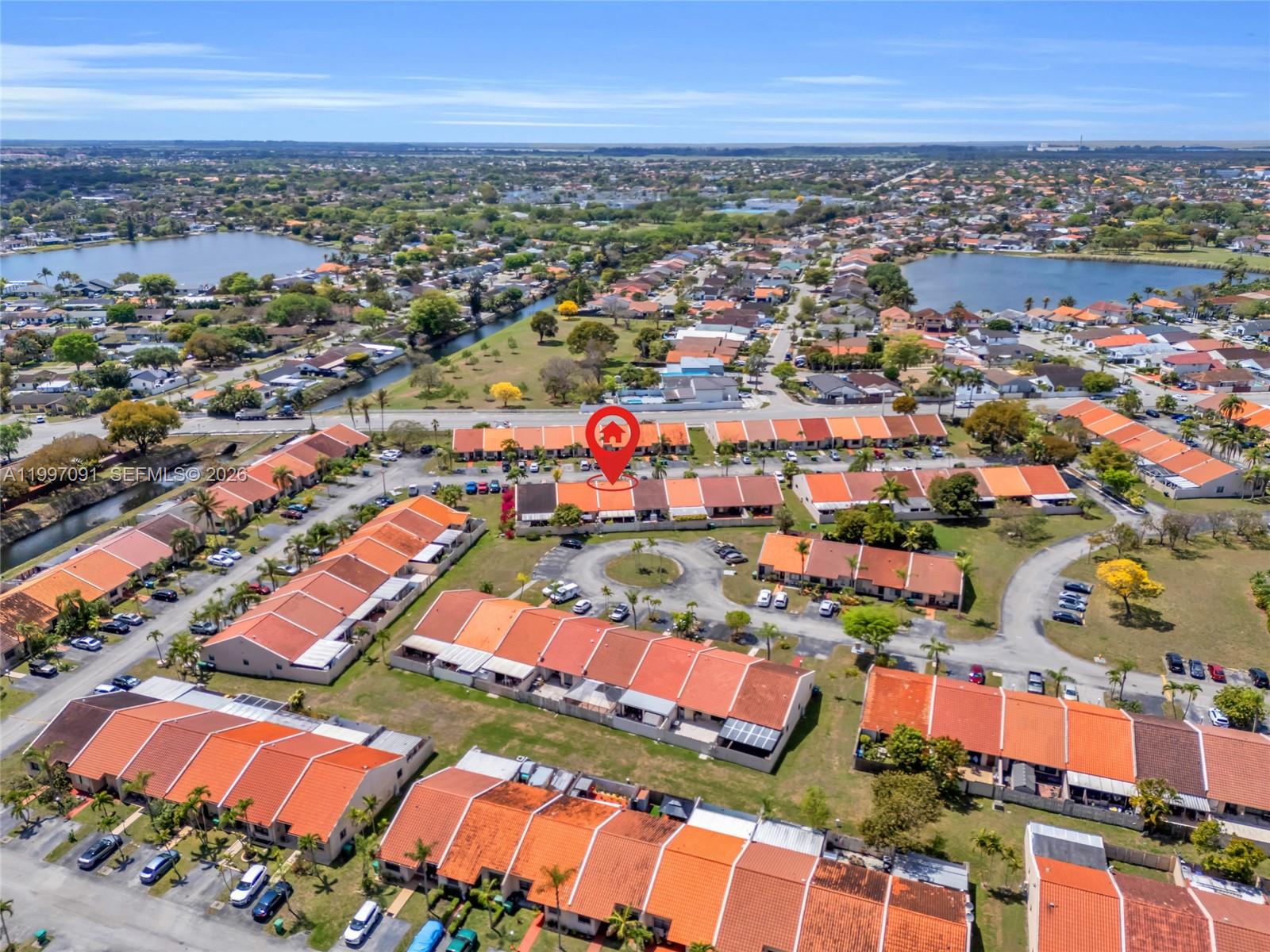 SOMERSET VILLAS - Residential