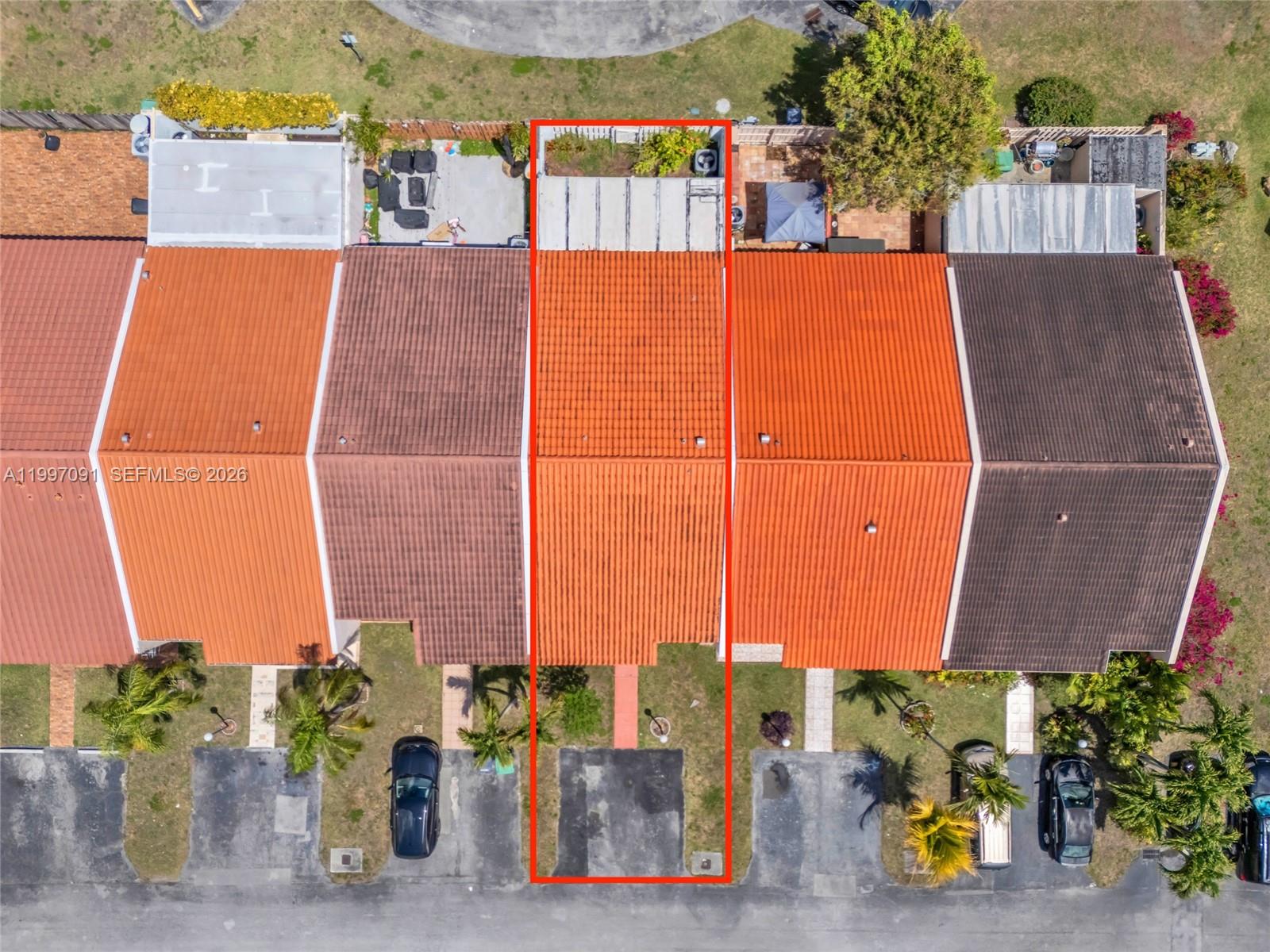 SOMERSET VILLAS - Residential